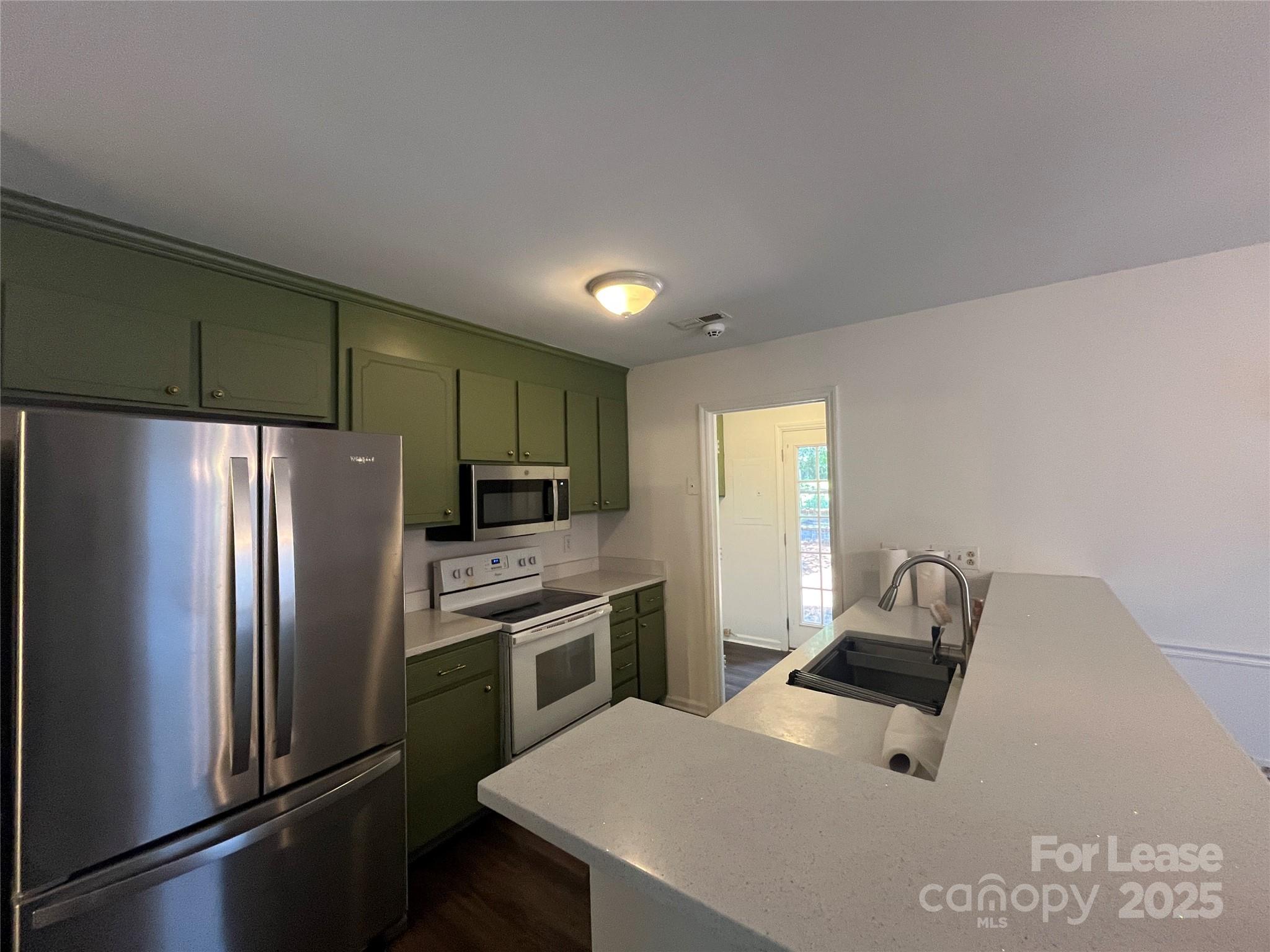 Lawyers Station - Residential Lease