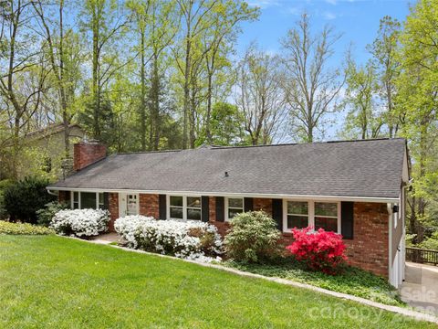 Photo of 32 Westridge Drive, Asheville, NC 28803 (MLS # 4371050)