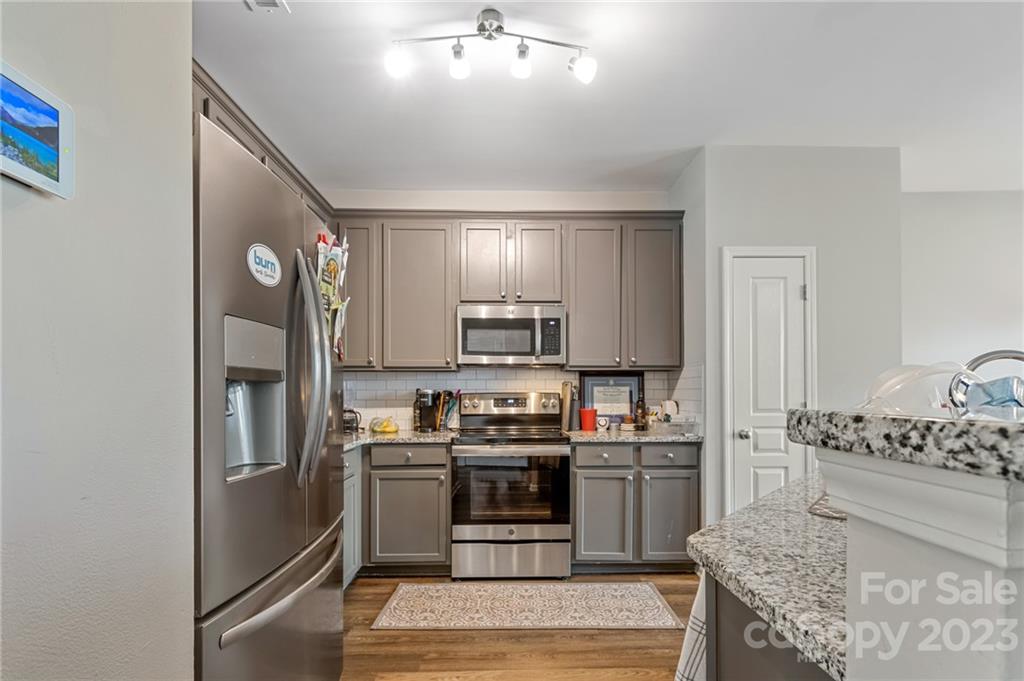 Villages of Avonlea - Residential