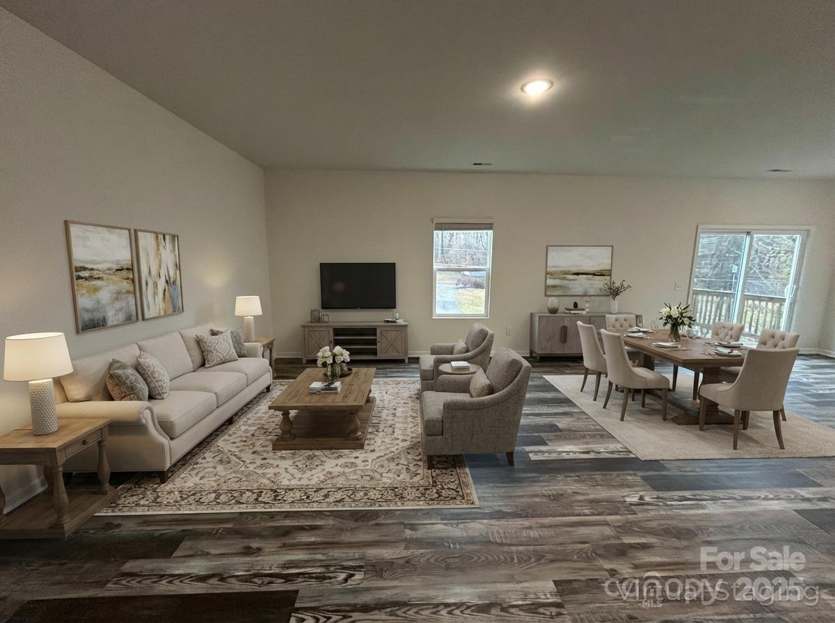 578 30th Avenue Circle NE