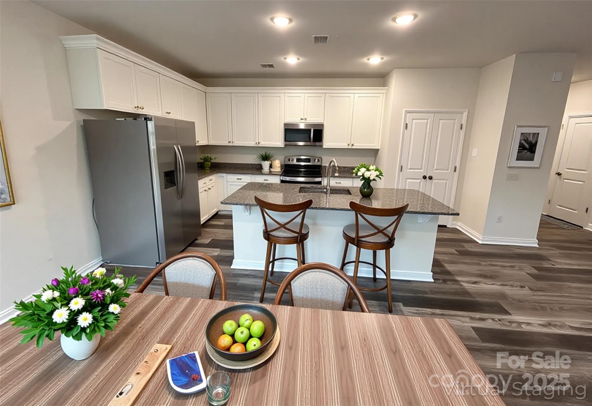 578 30th Avenue Circle NE