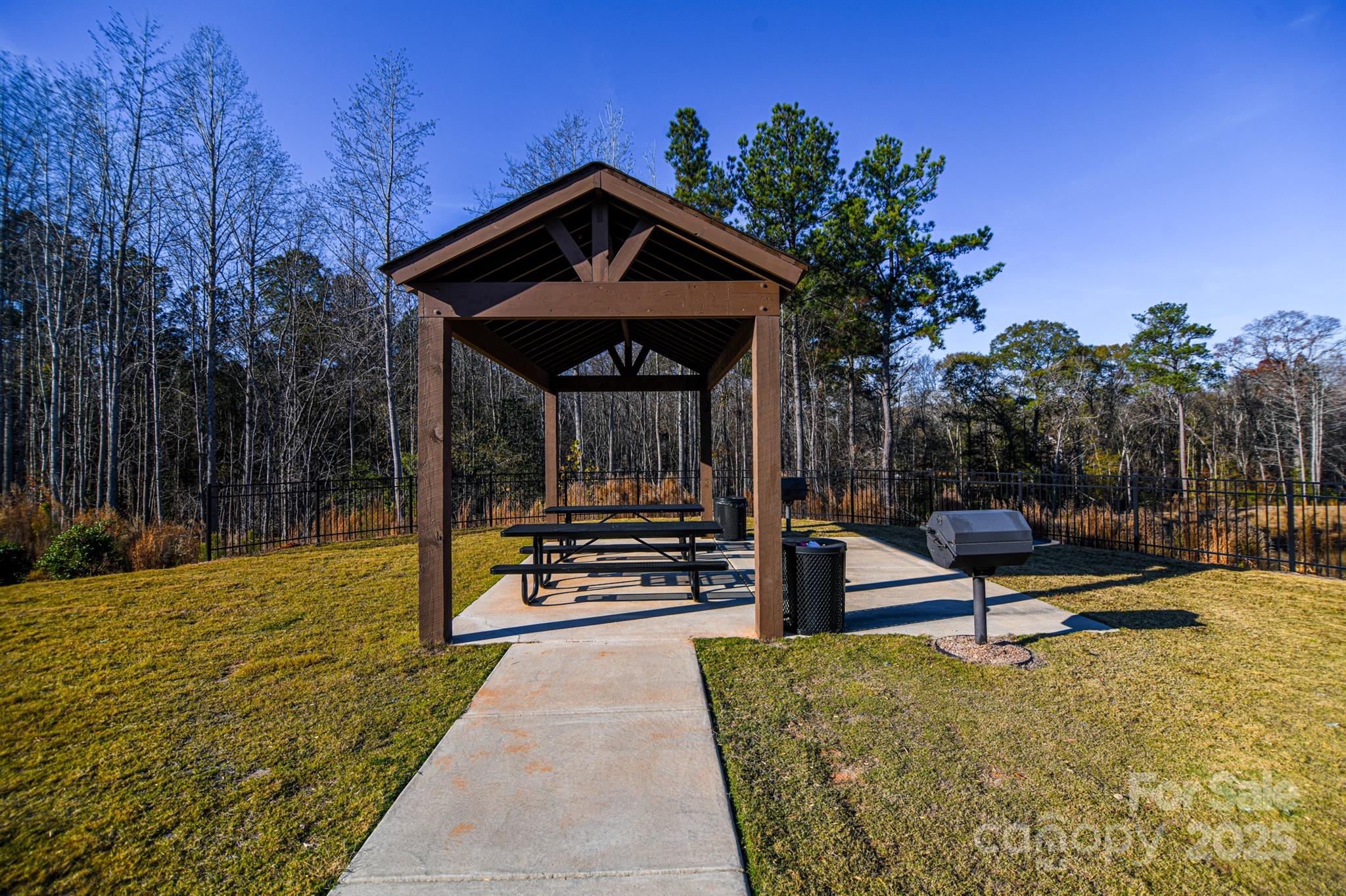 Knights Bridge - Residential