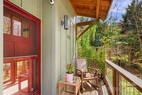 180 Moody Avenue Candler NC 28715