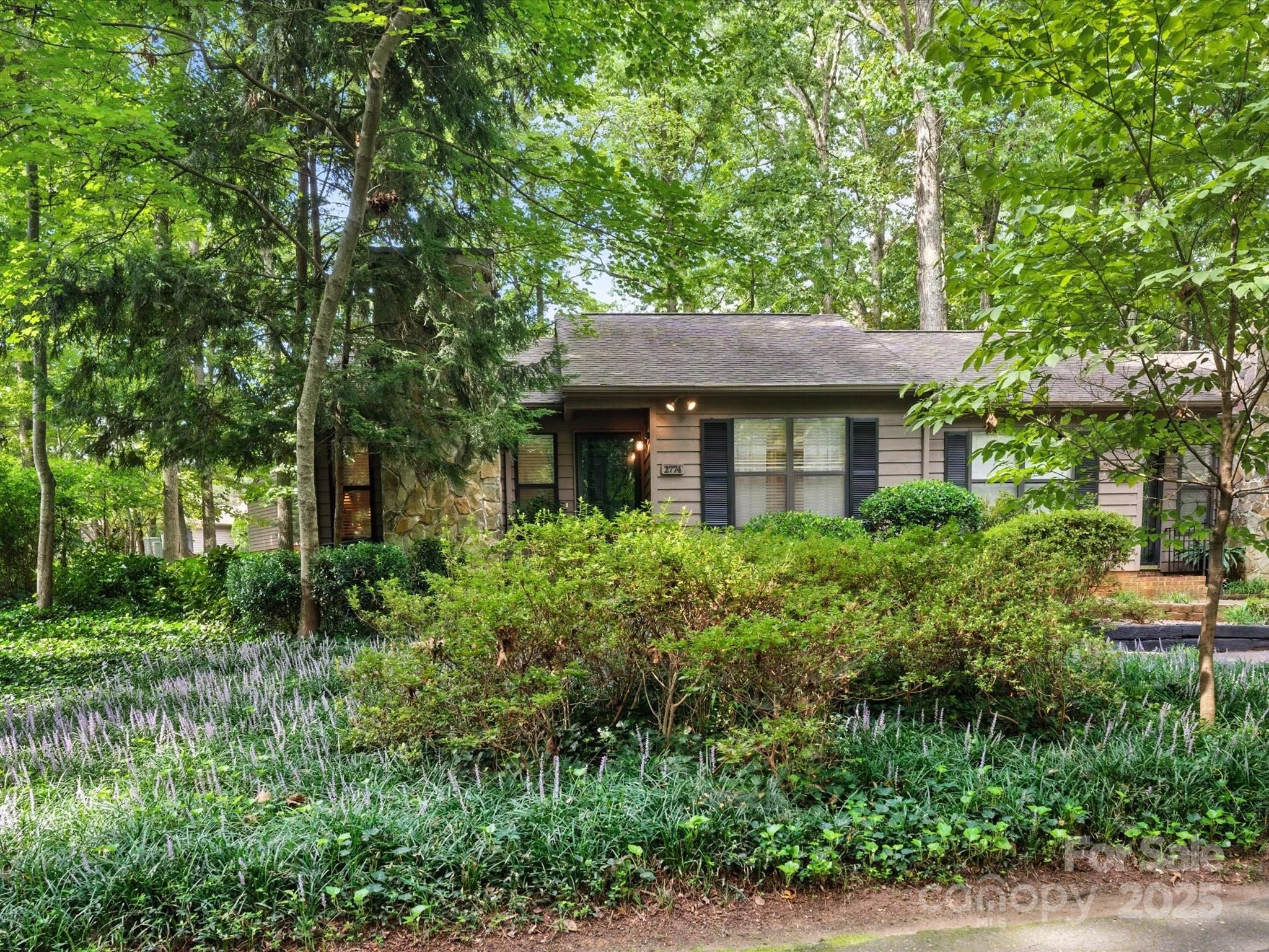 2774 Dogwood Hills Court