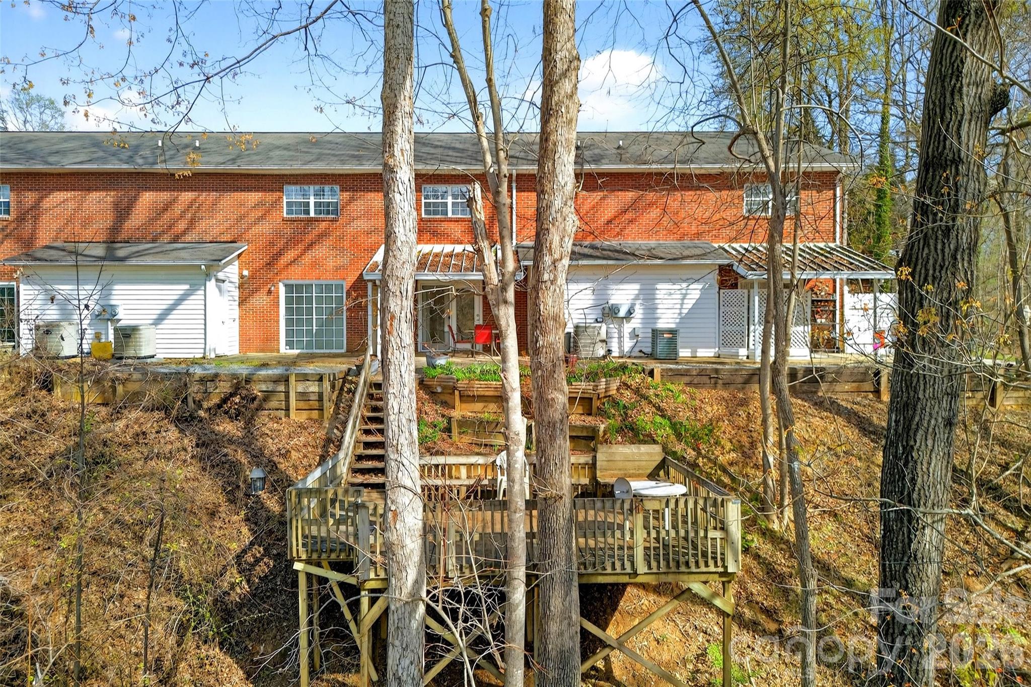 Laurelwood - Residential