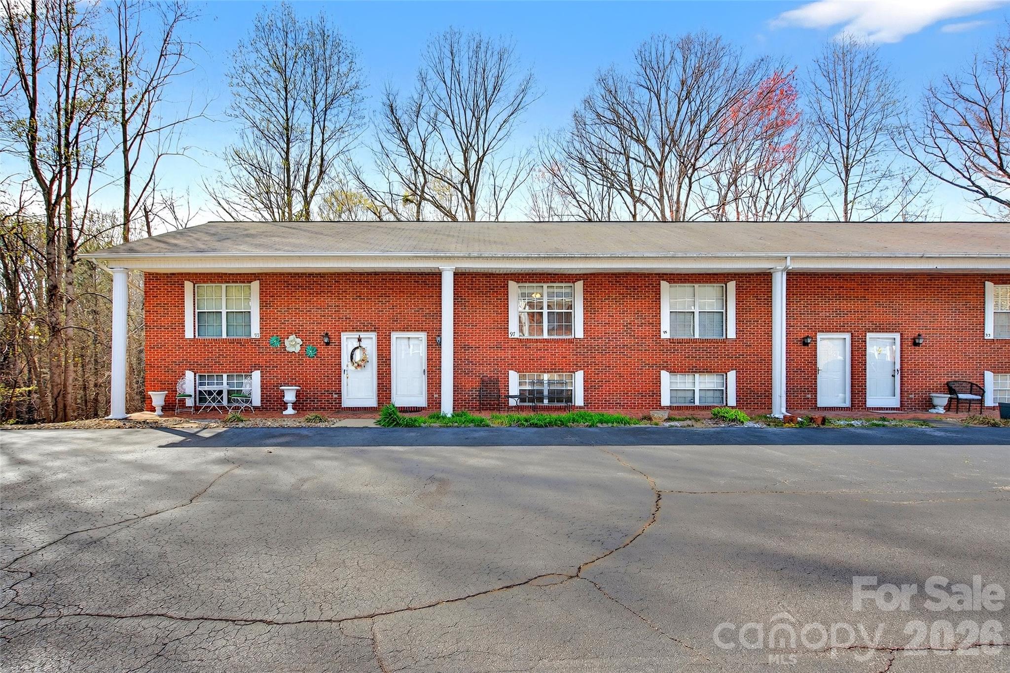 Laurelwood - Residential