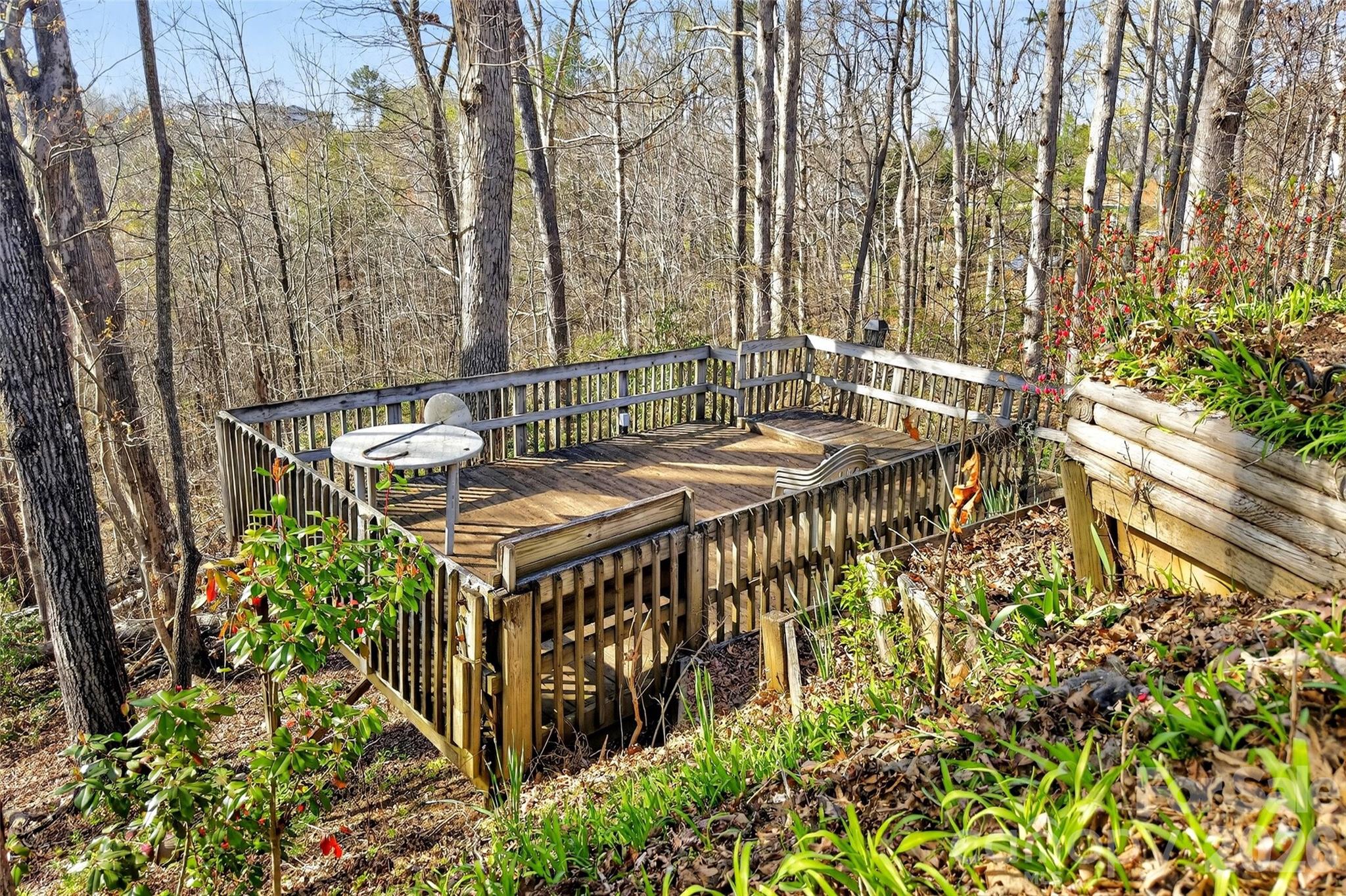 Laurelwood - Residential