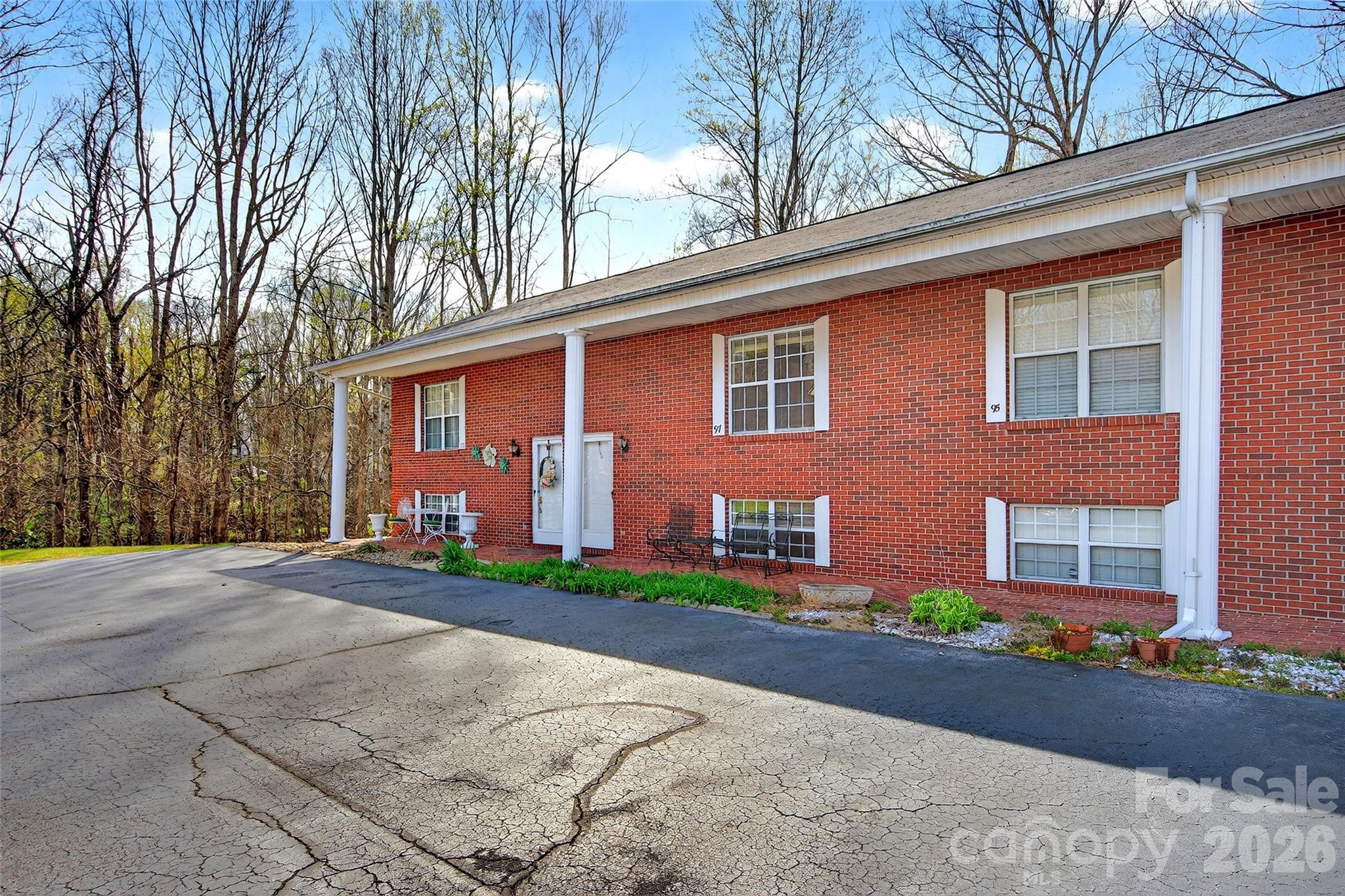 Laurelwood - Residential