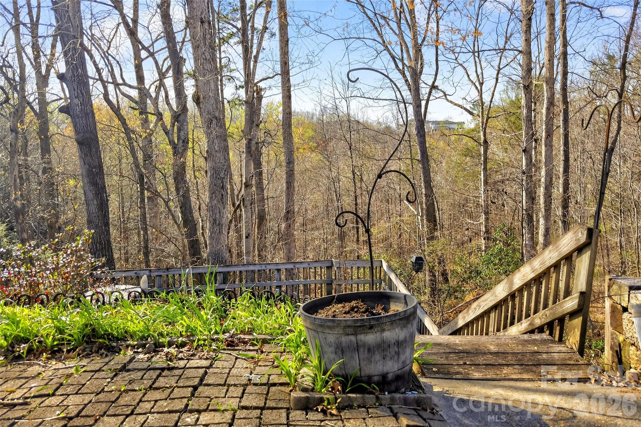 Laurelwood - Residential