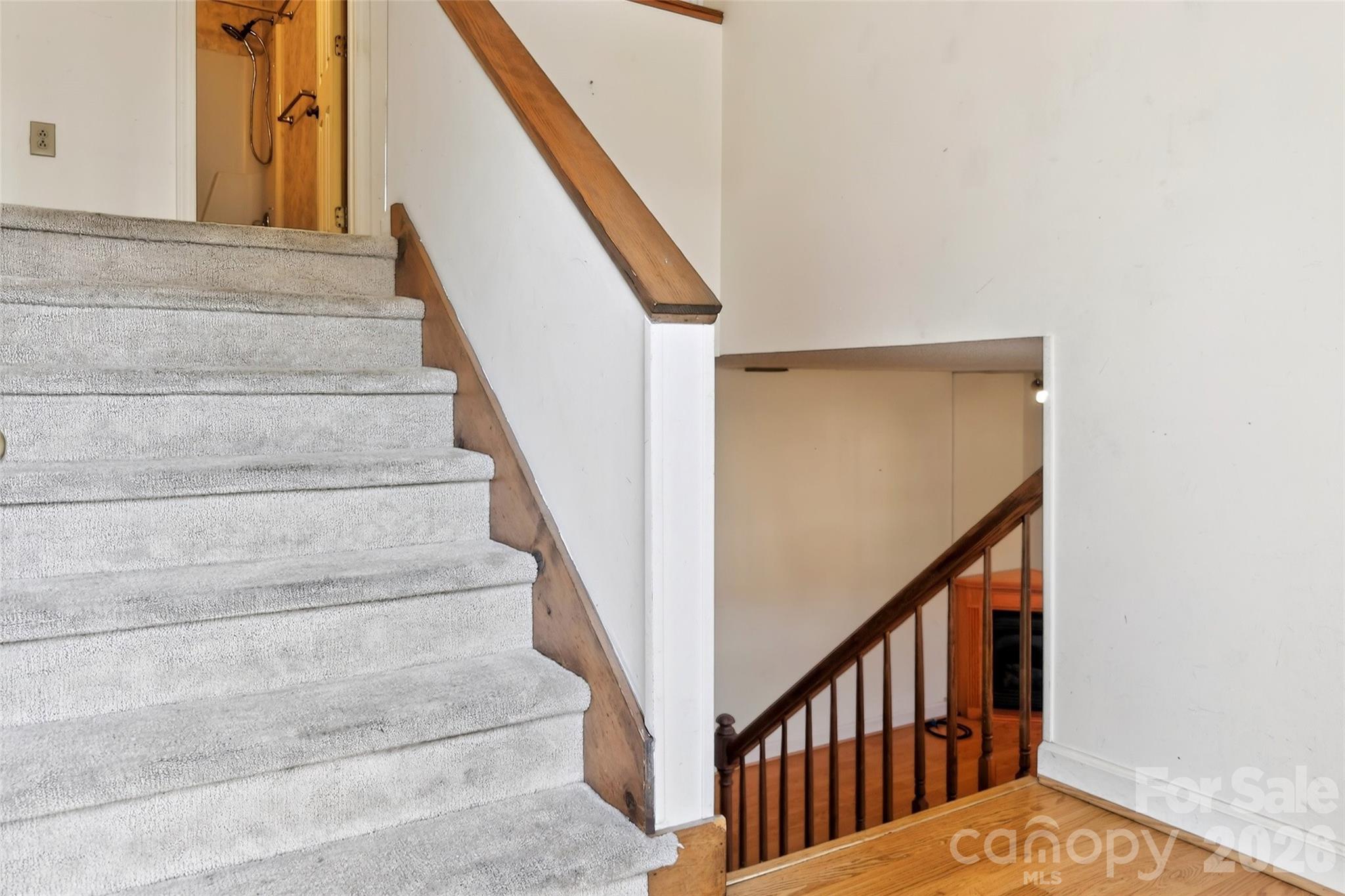 Laurelwood - Residential