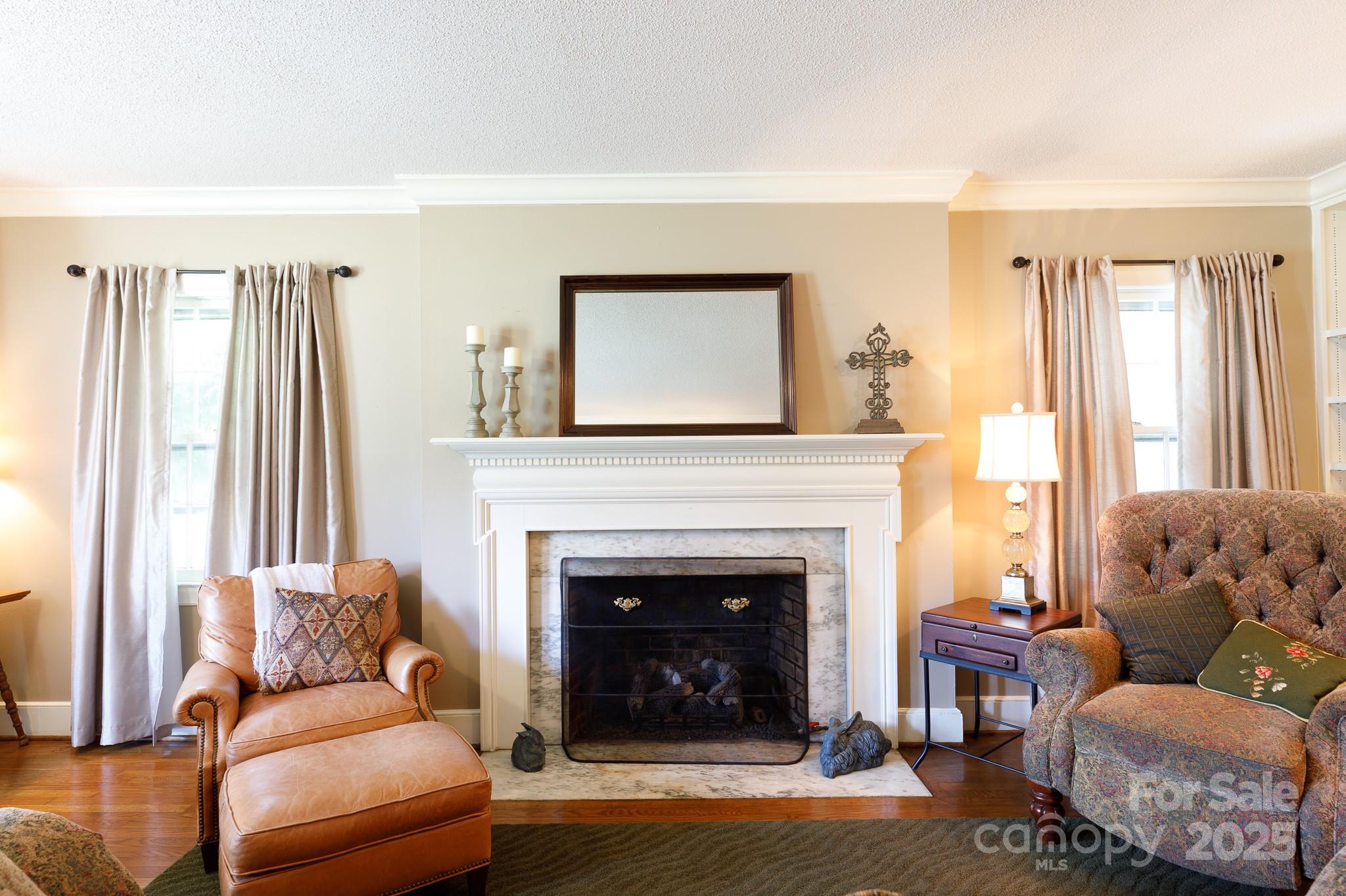 842 Mary Knoll Court