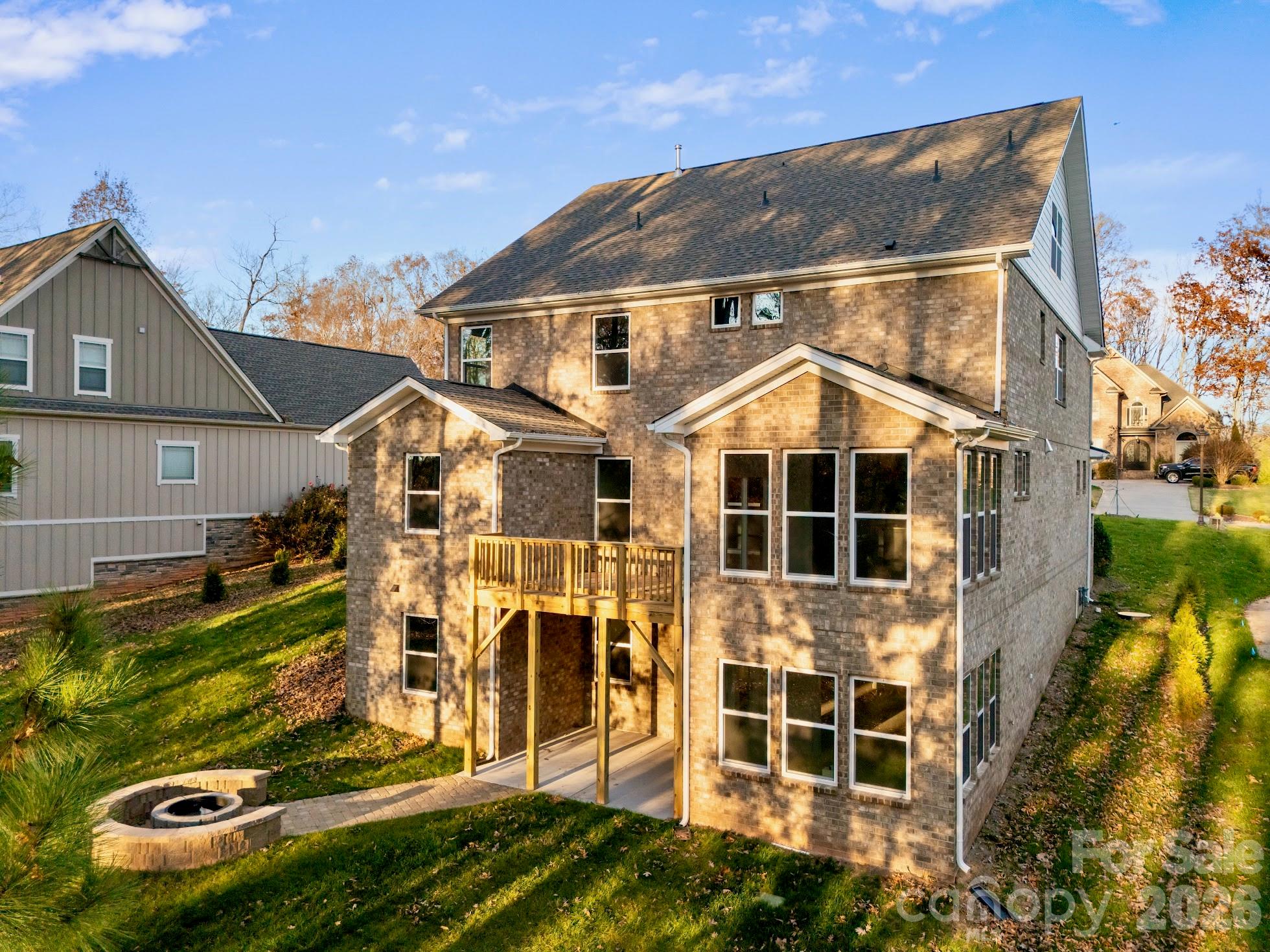 Norman Pointe - Residential