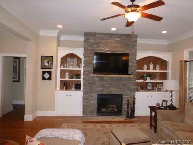 Seven Oaks - Residential