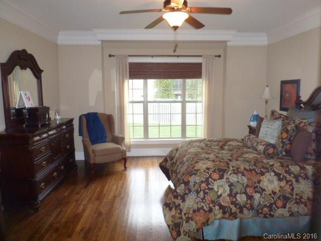 Seven Oaks - Residential