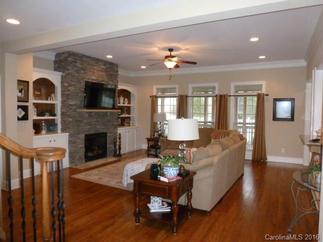 Seven Oaks - Residential