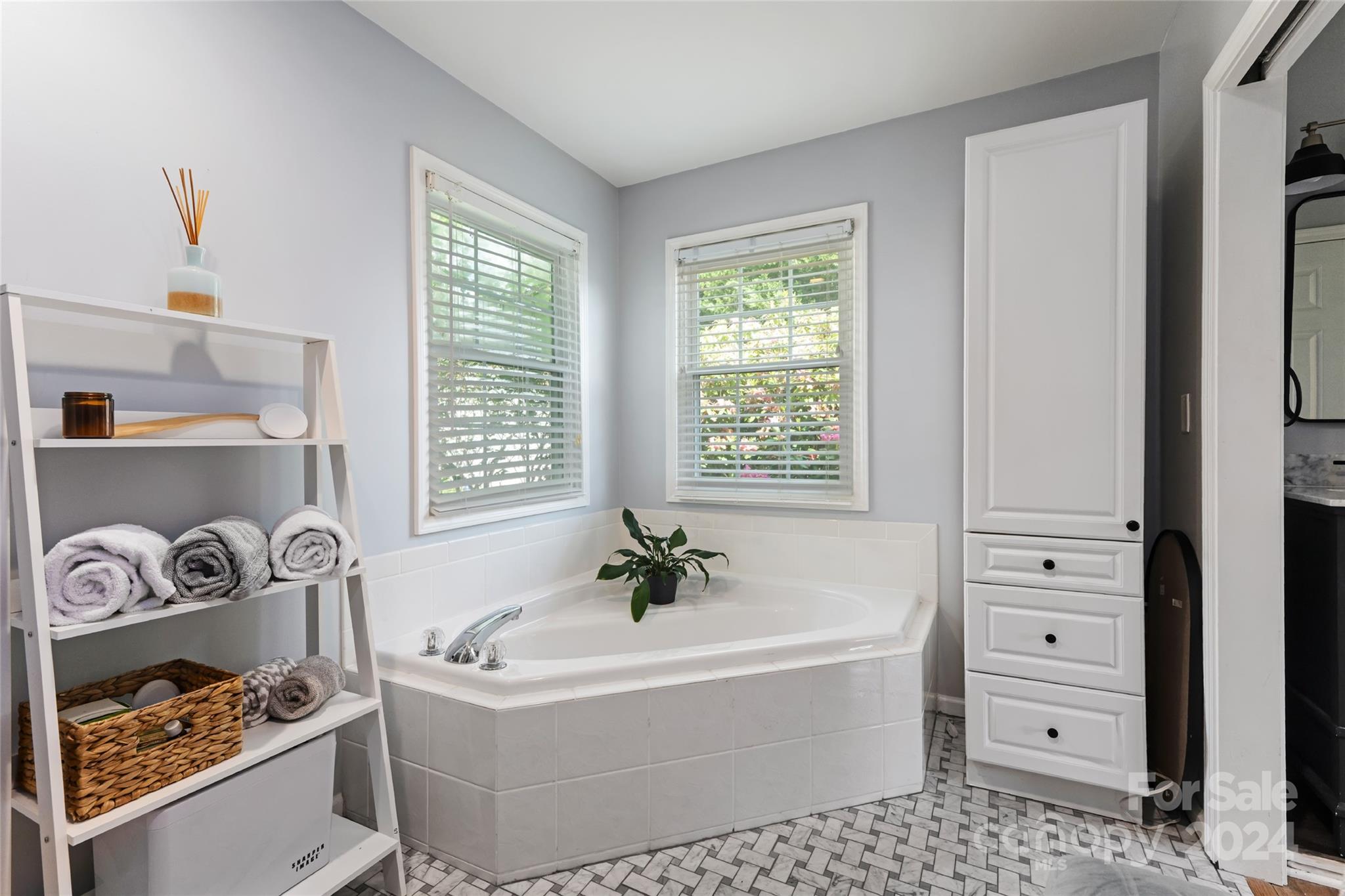 The Knolls - Residential