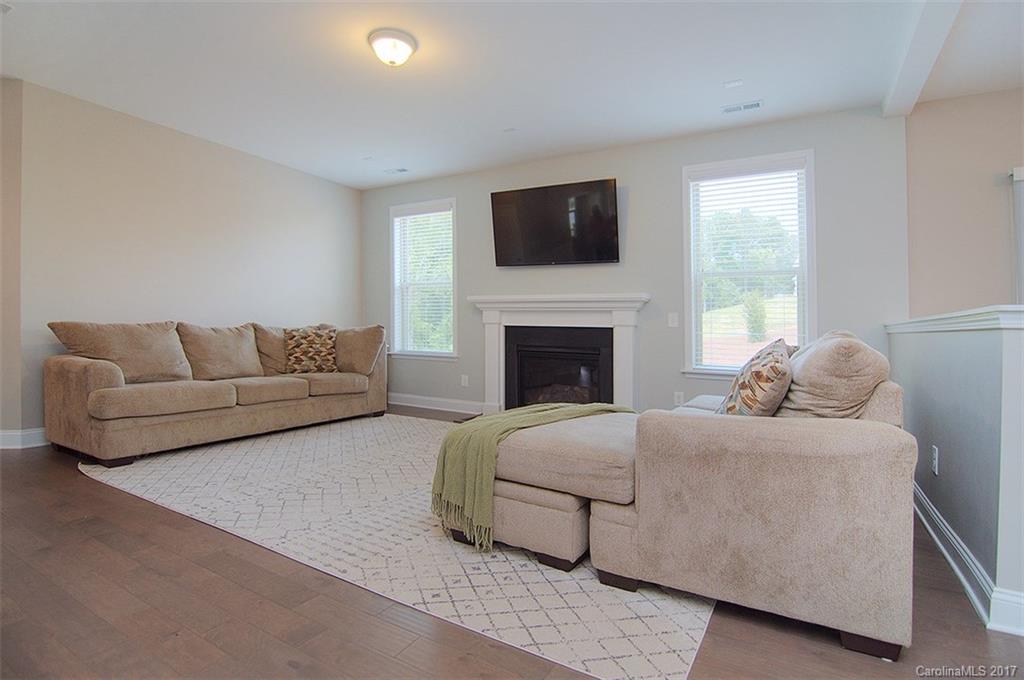 Wellington Chase - Residential