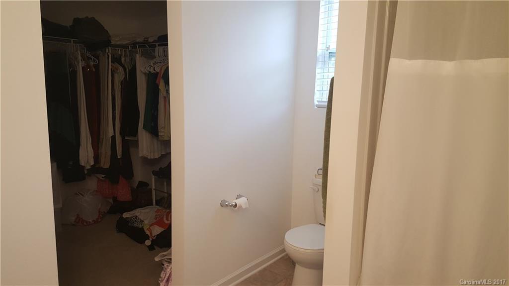 Ellis Pond - Residential