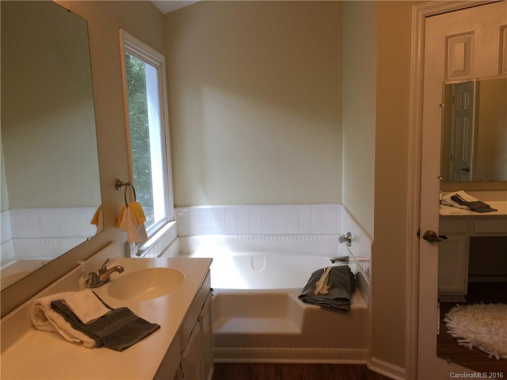 Stoney Pointe - Residential