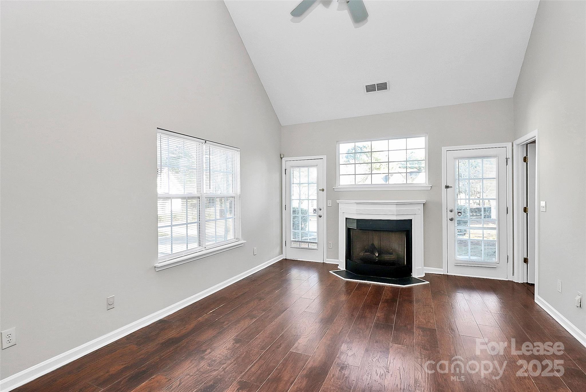 11350 Yellow Spaniel Court