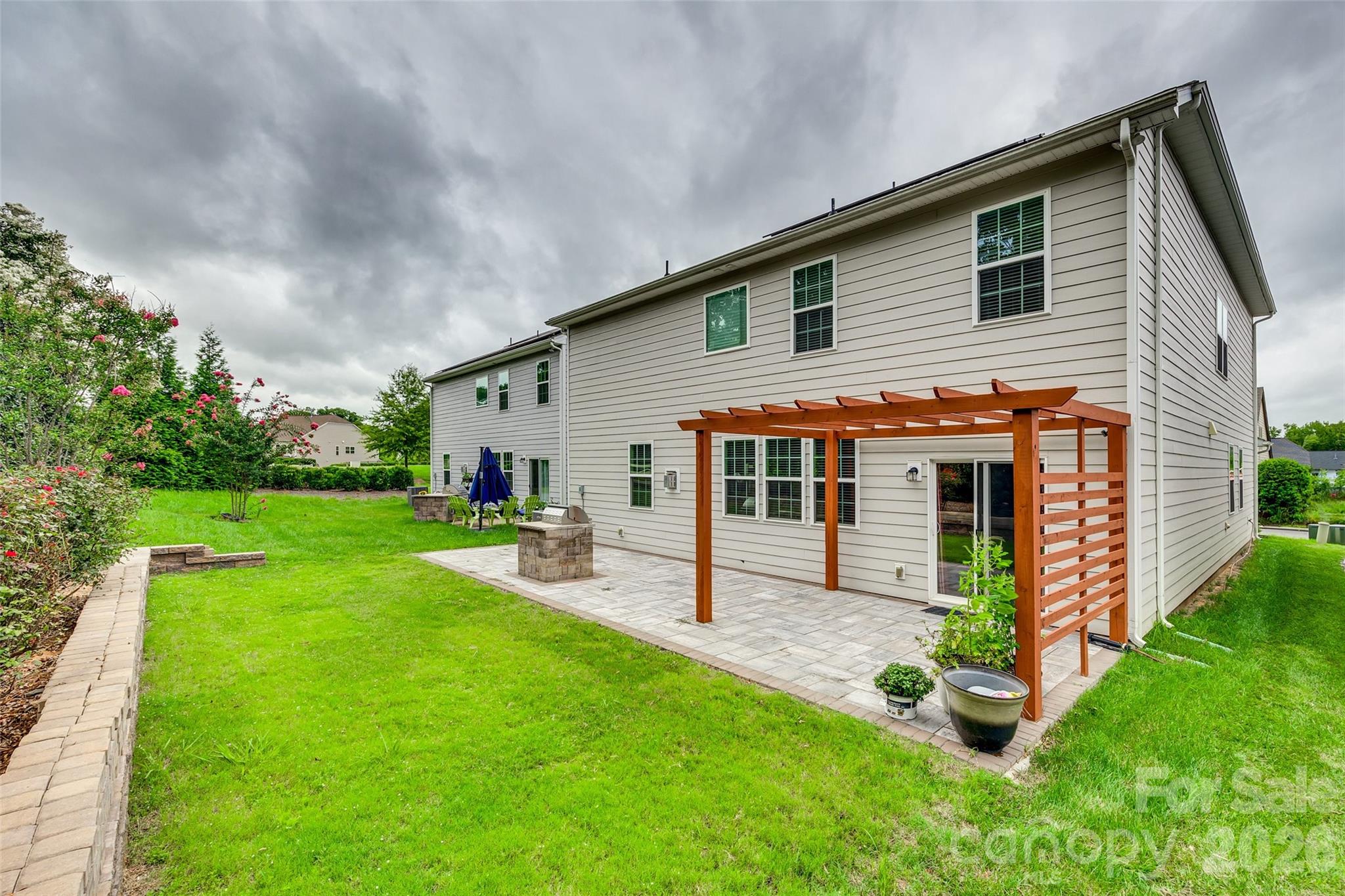 Oakland Pointe - Residential