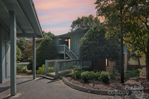 A home in Hendersonville