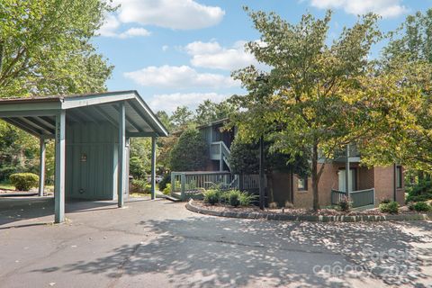 A home in Hendersonville