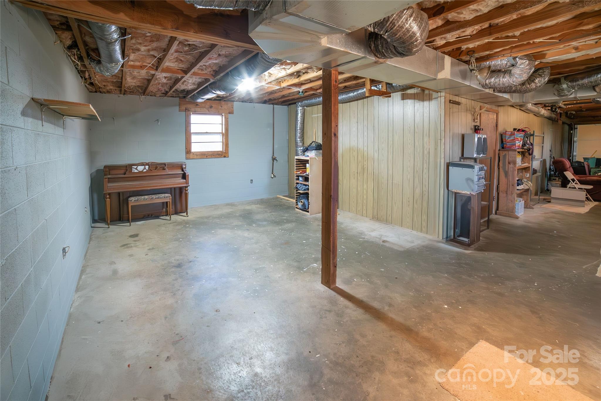 Hudson, North Carolina 28638, United States, 3 Bedrooms Bedrooms, ,2 BathroomsBathrooms,Residential,Under Contract,28737