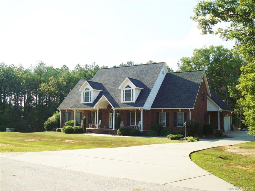 Wow! Custom built w/many features; casual/formal spaces, main level split plan w/master en-suite & 2nd bdrm/full bath, laundry rm. Walk in closets thru out + his/her in master. 2nd level landing opens to HUGE loft/bonus area + 3rd bdrm with en-suite bath & 4th with adjacent bath. Rear screen porch + covered porch & patio w/18x36 grecian style in-ground pool w/slide/diving board.  Minutes to GITI Tire & I-77. Low SC Taxes and NO HOA.  Needs a little  TLC! MUST SEE!