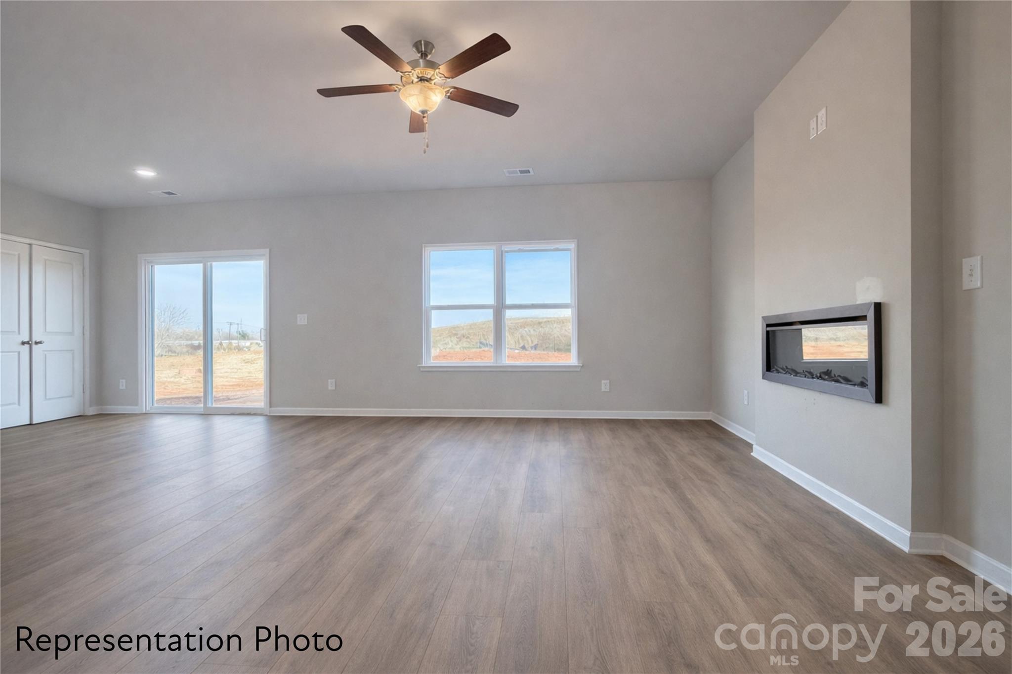 Villas of Kings View - Residential