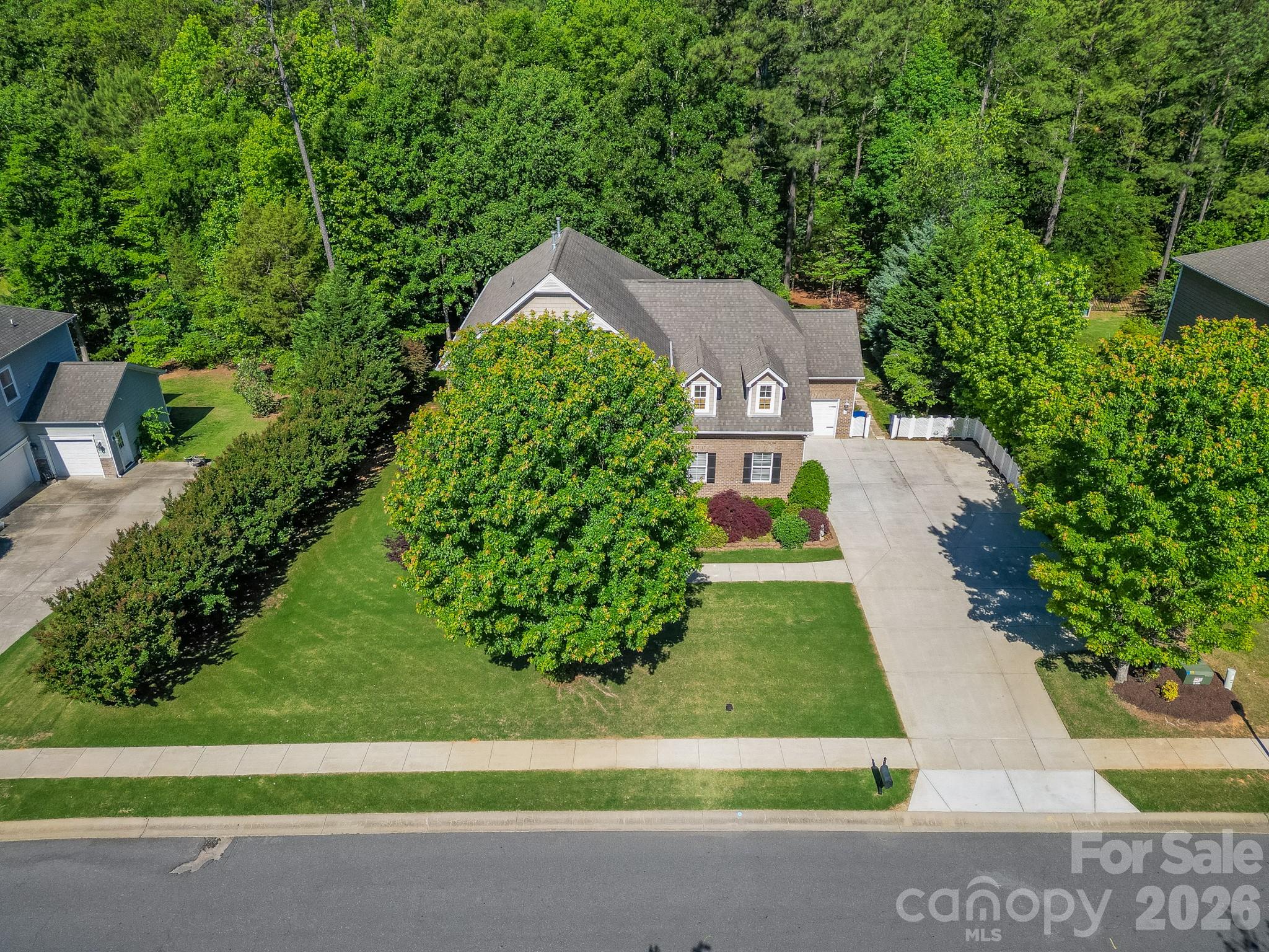2015 Madeira Circle
