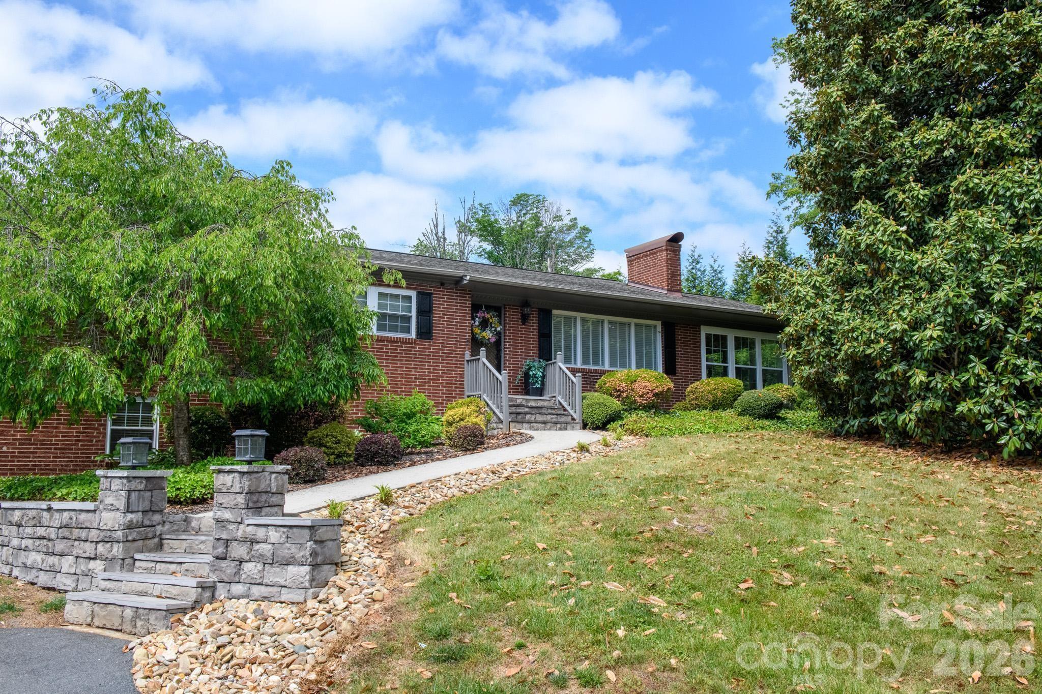 1818 Hickory Boulevard SW