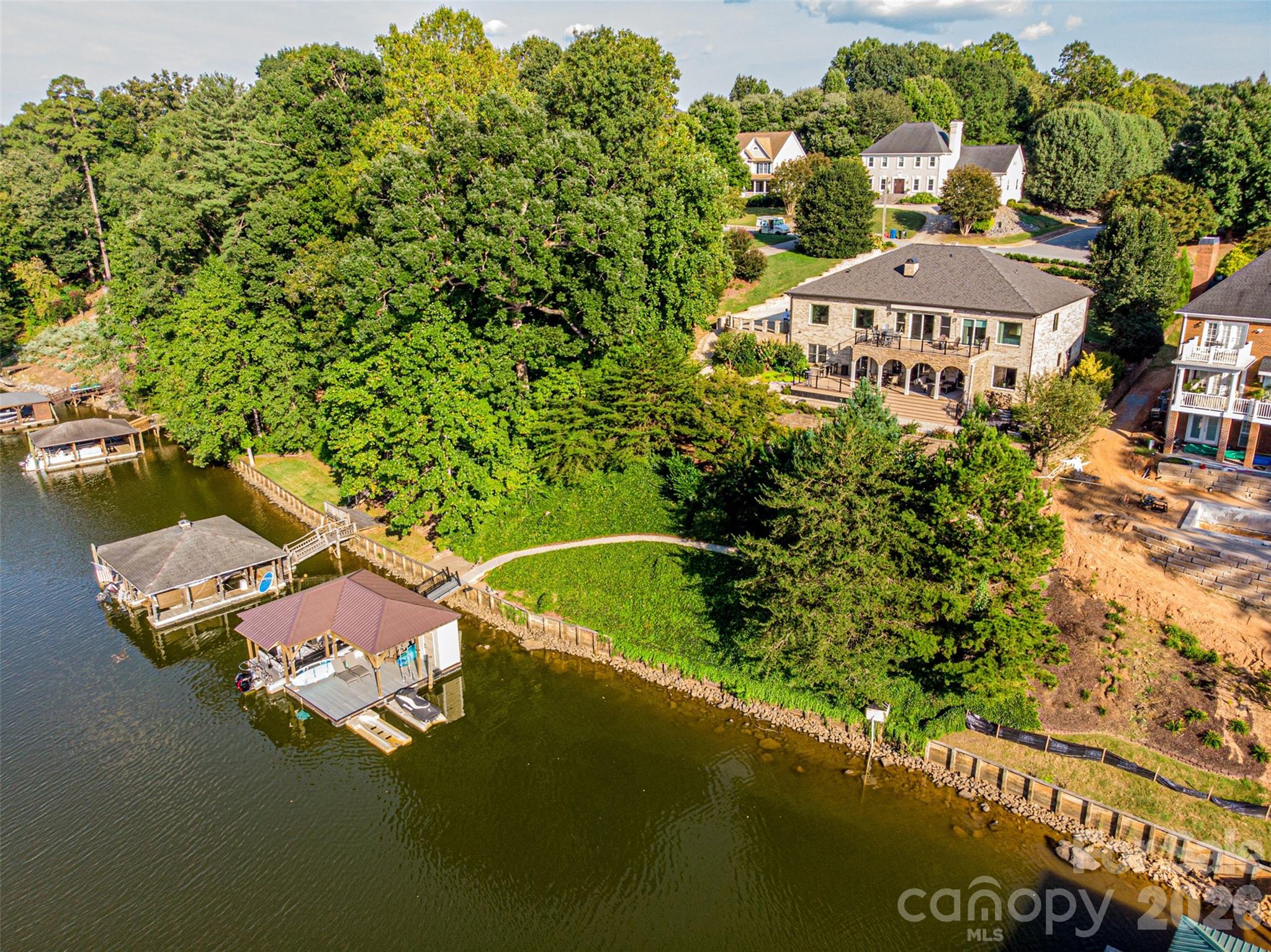 631 46th Avenue Drive NE
