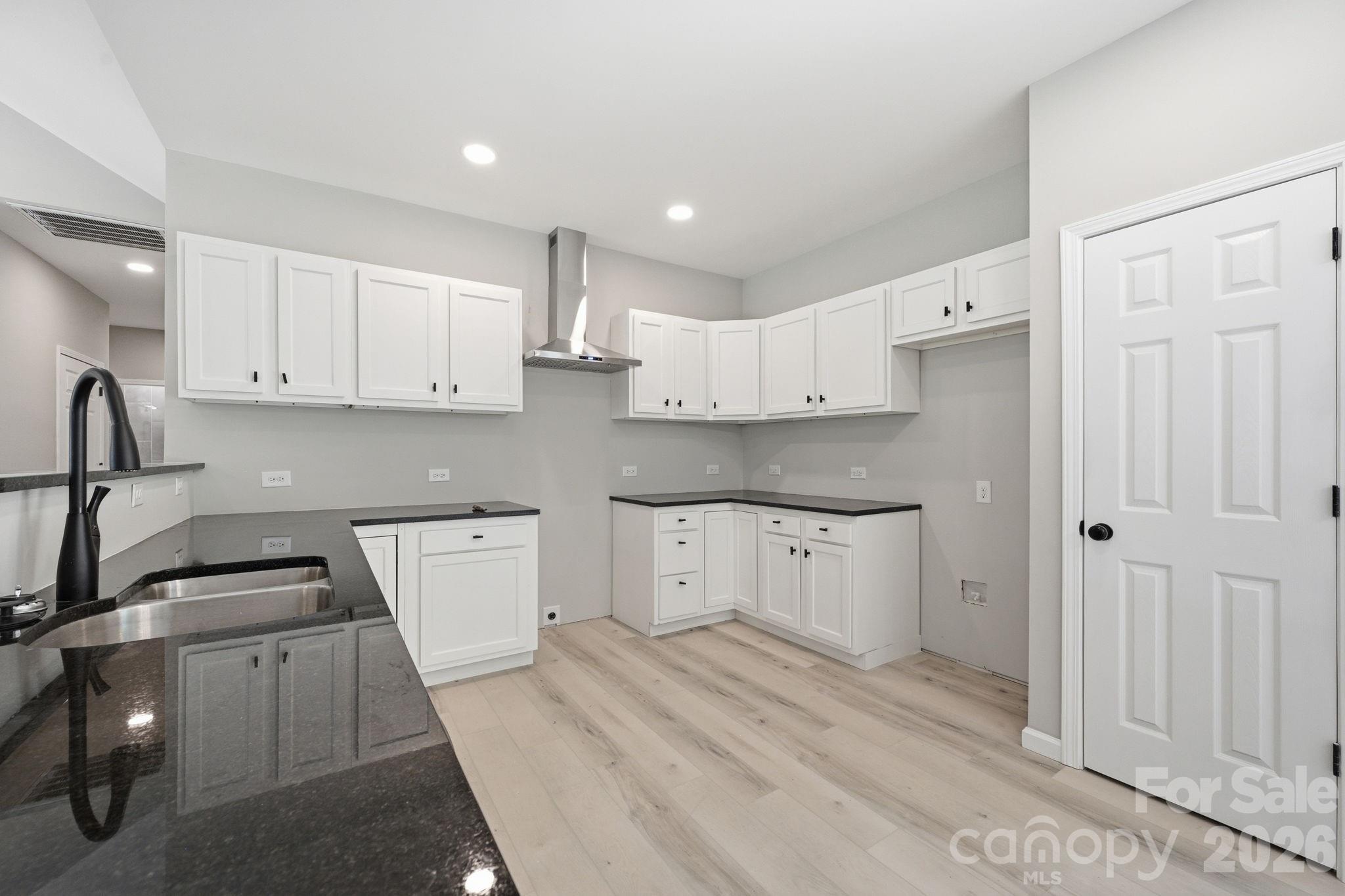 Ole Eastpointe - Residential