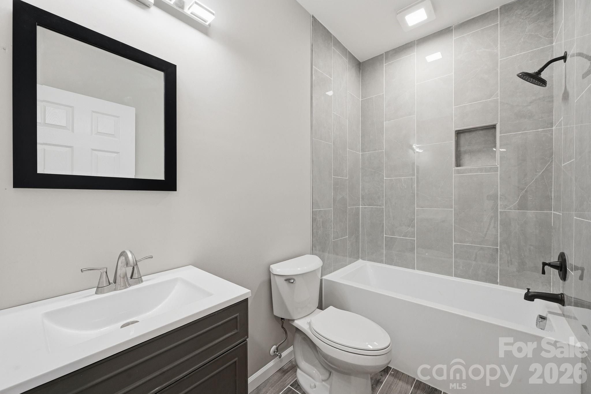 Ole Eastpointe - Residential