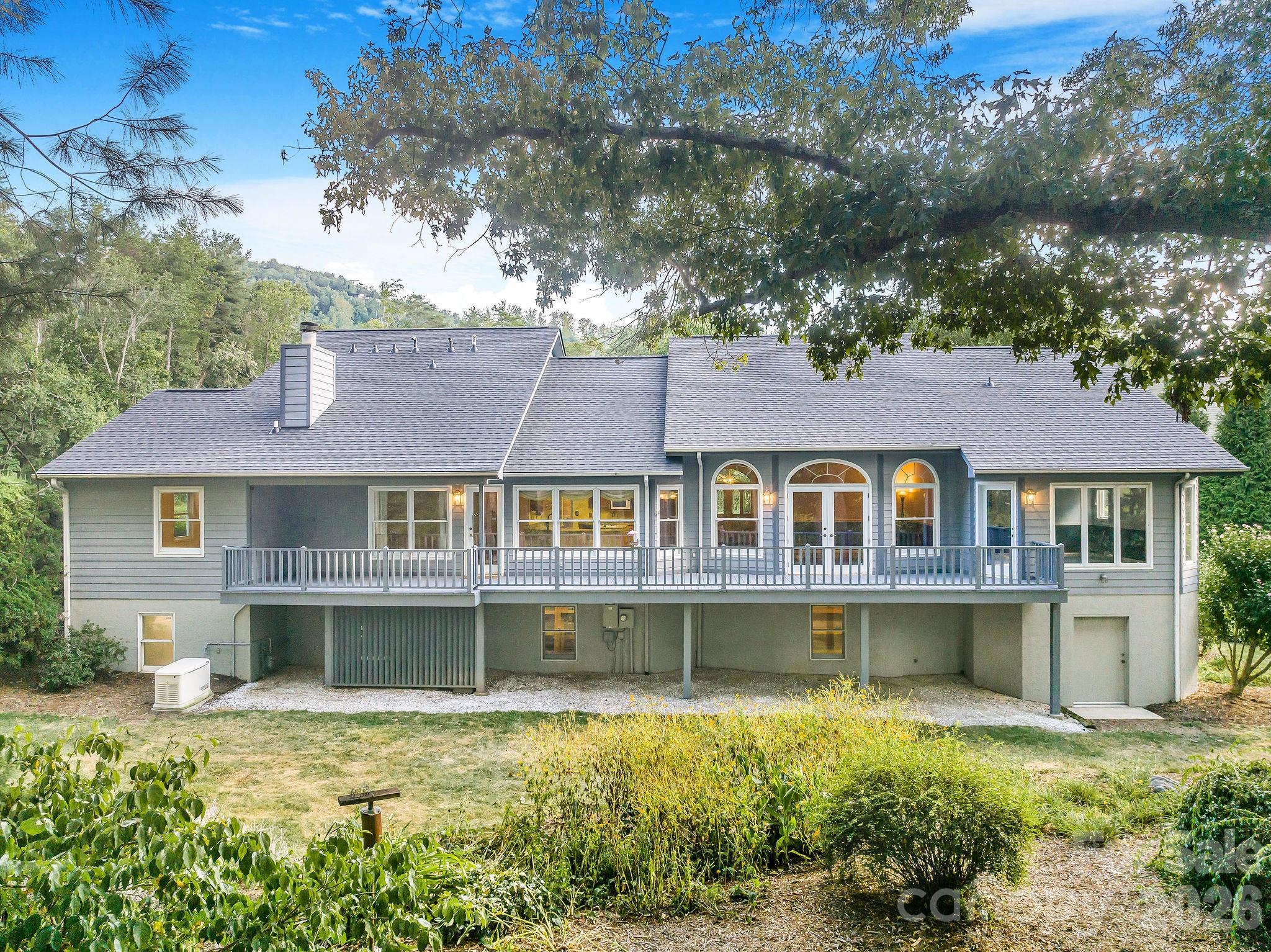 13 Lowry Lane
