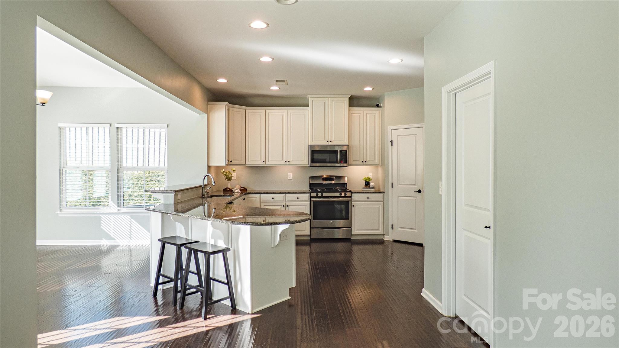 Curtis Pond - Residential