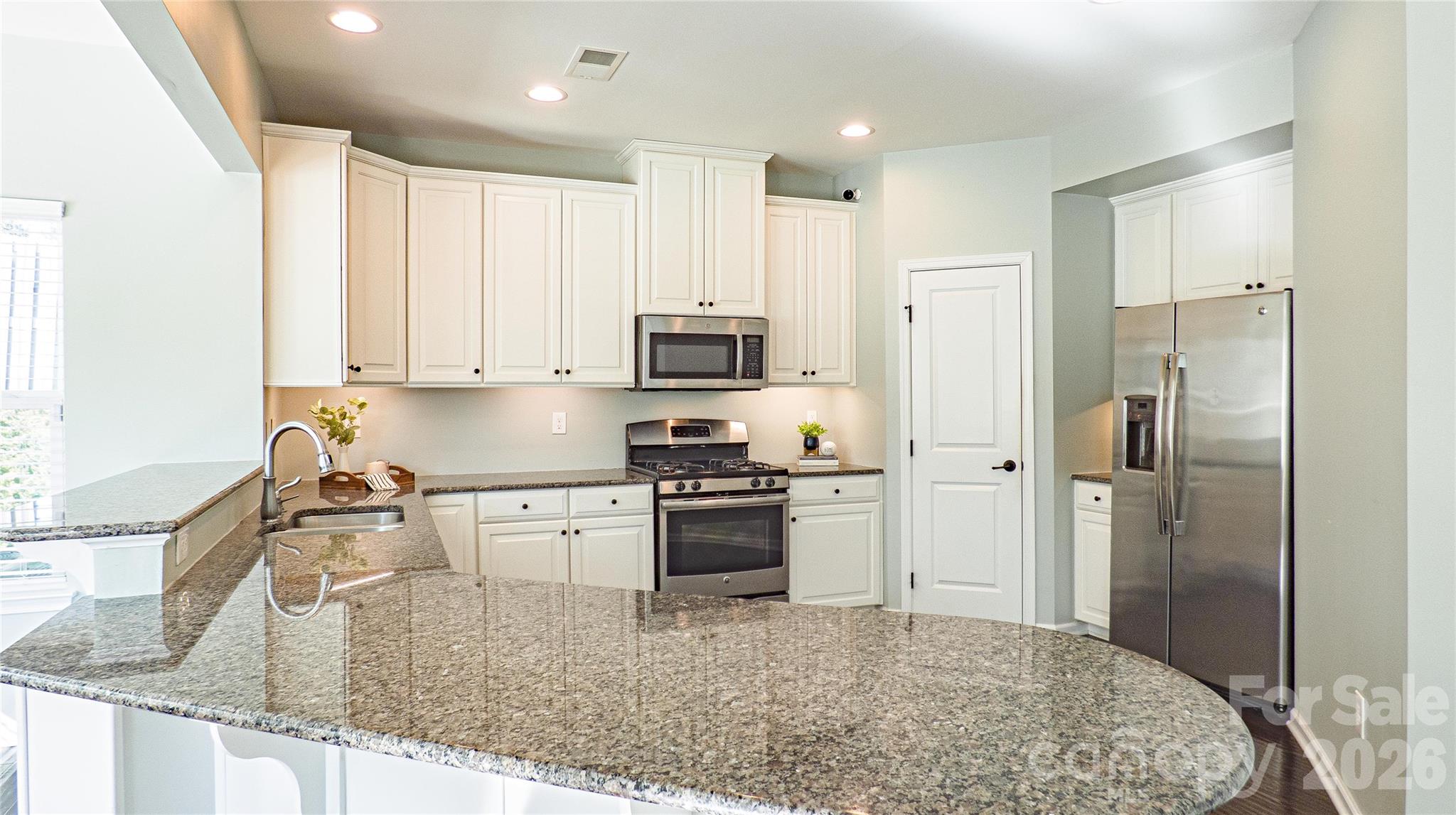 Curtis Pond - Residential