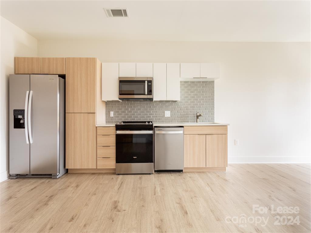 Charlotte, North Carolina 28206, United States, 1 Bedroom Bedrooms, ,1 BathroomBathrooms,Residential,Active,54791