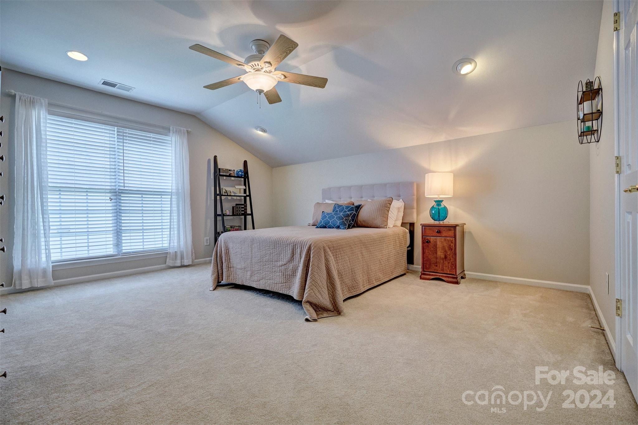 Four Seasons At Gold Hill - Residential