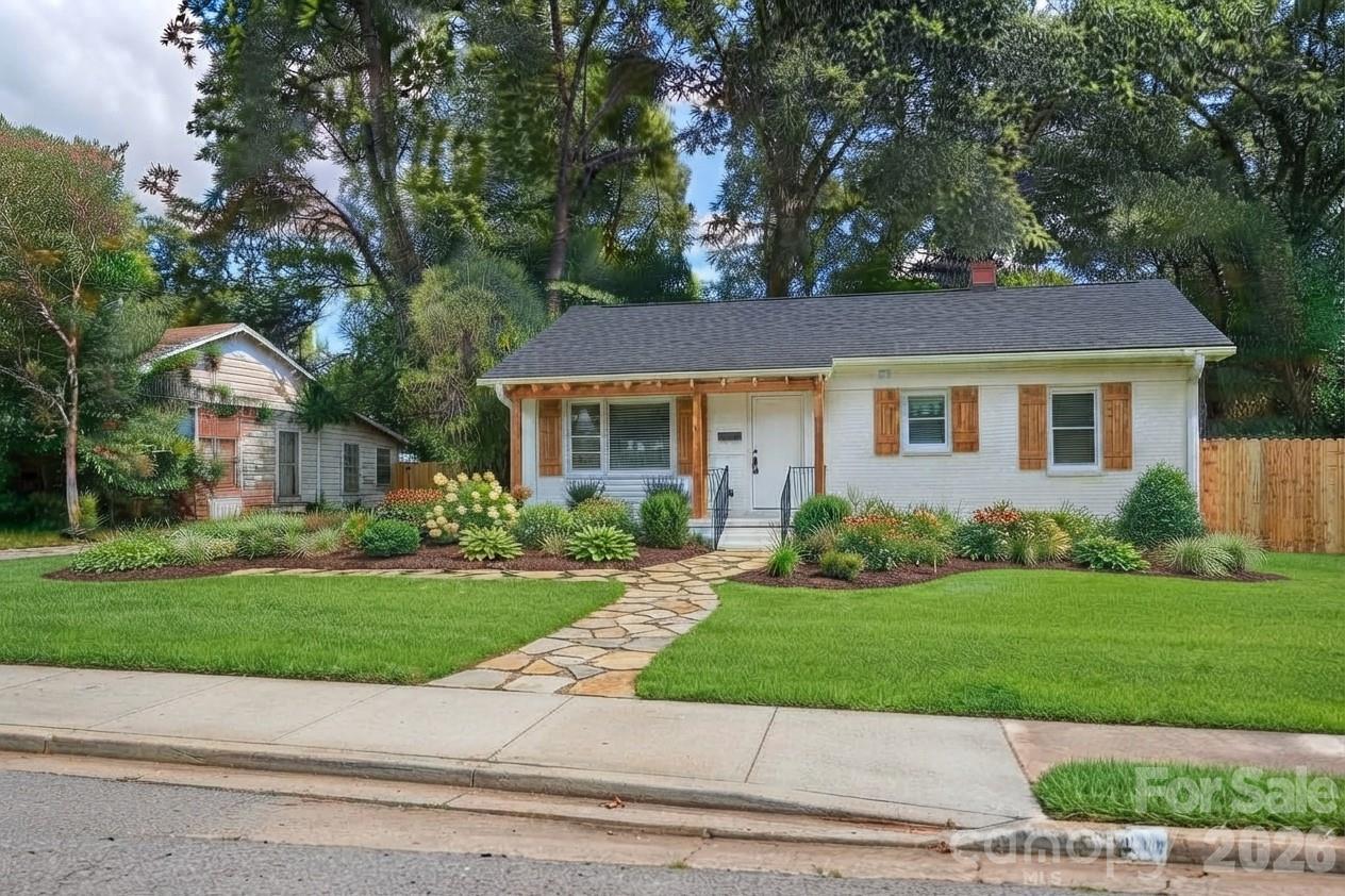 1062 Dresden Drive W