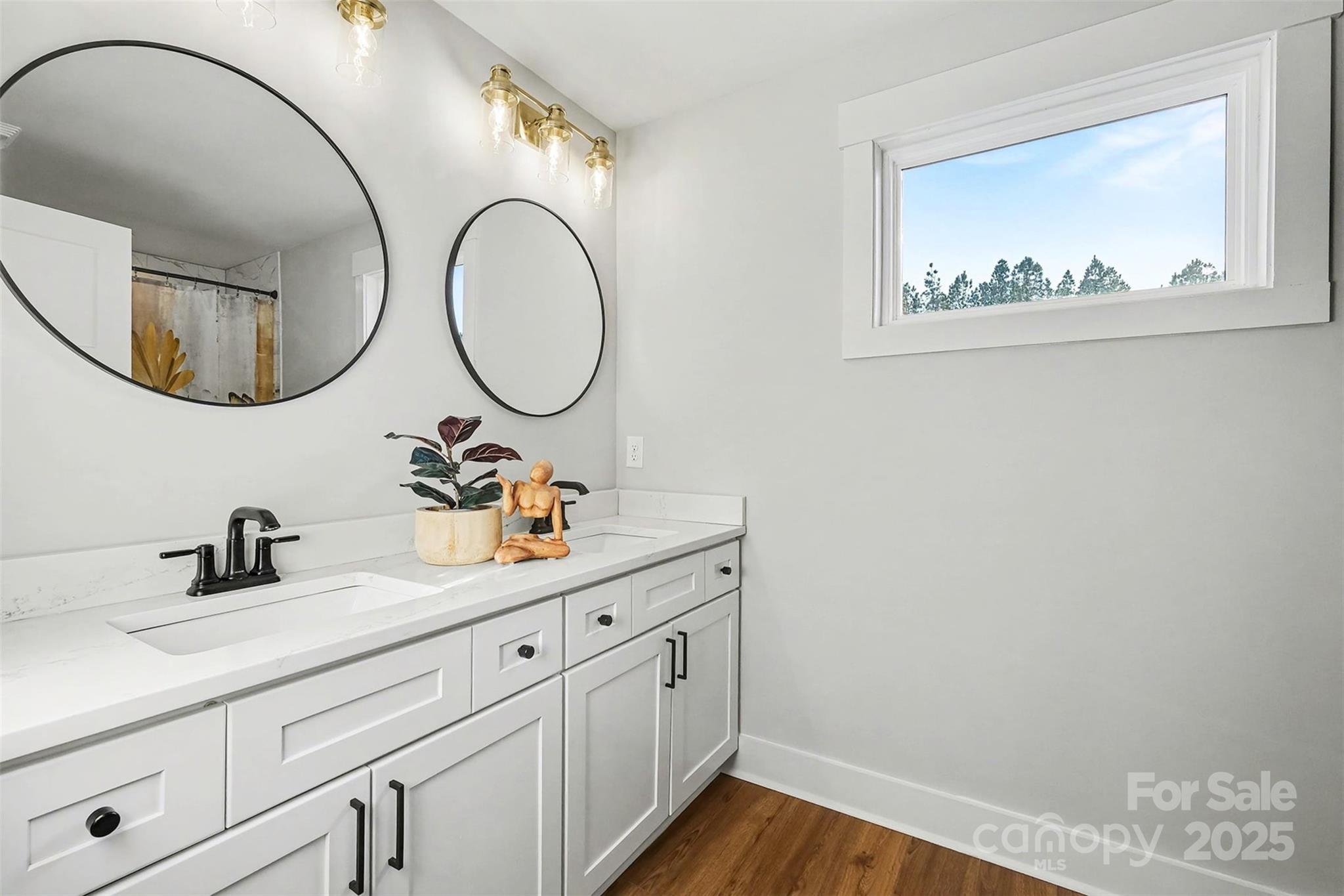 Magnolia - Residential