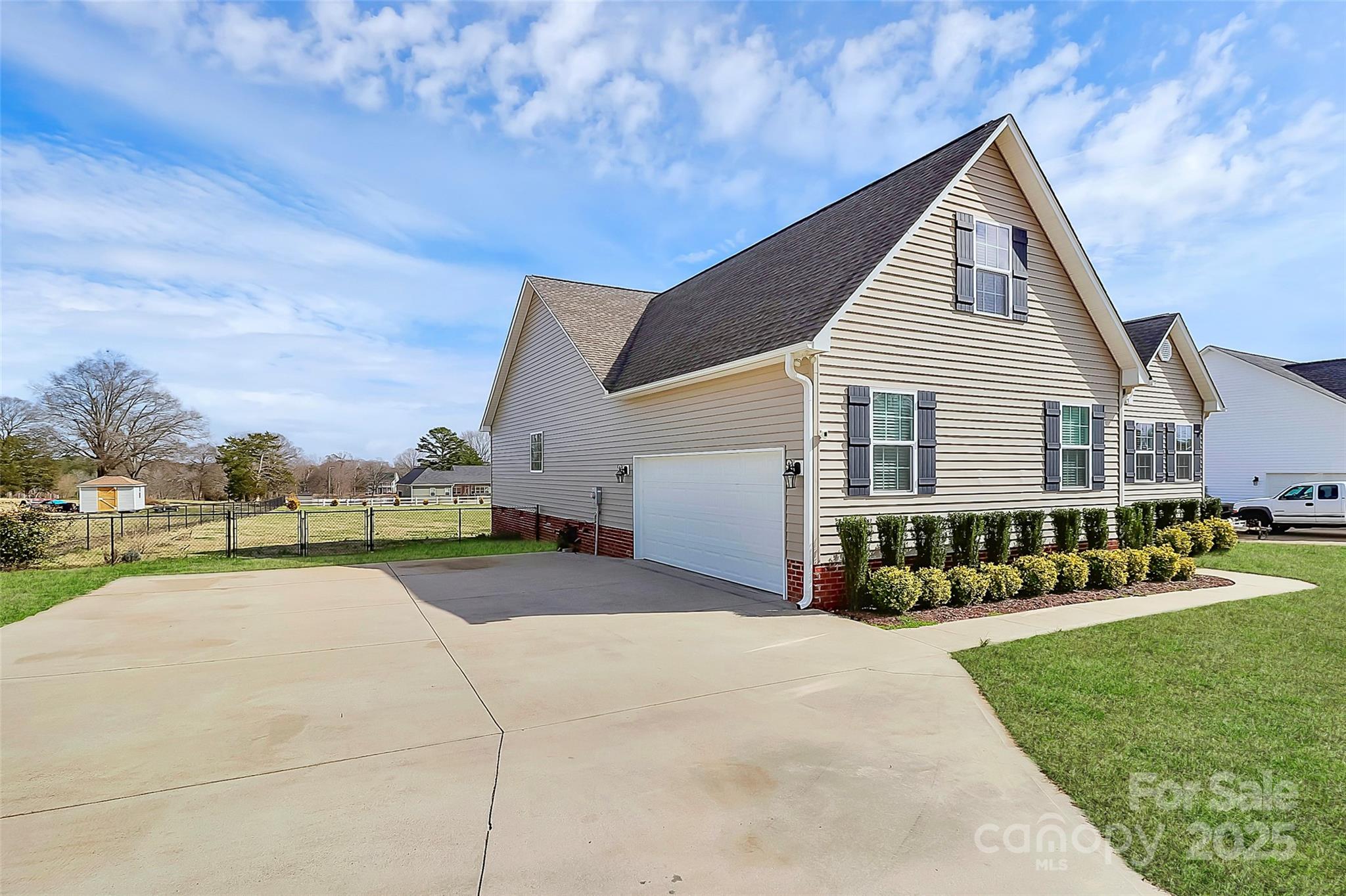 332 Shiloh Road S