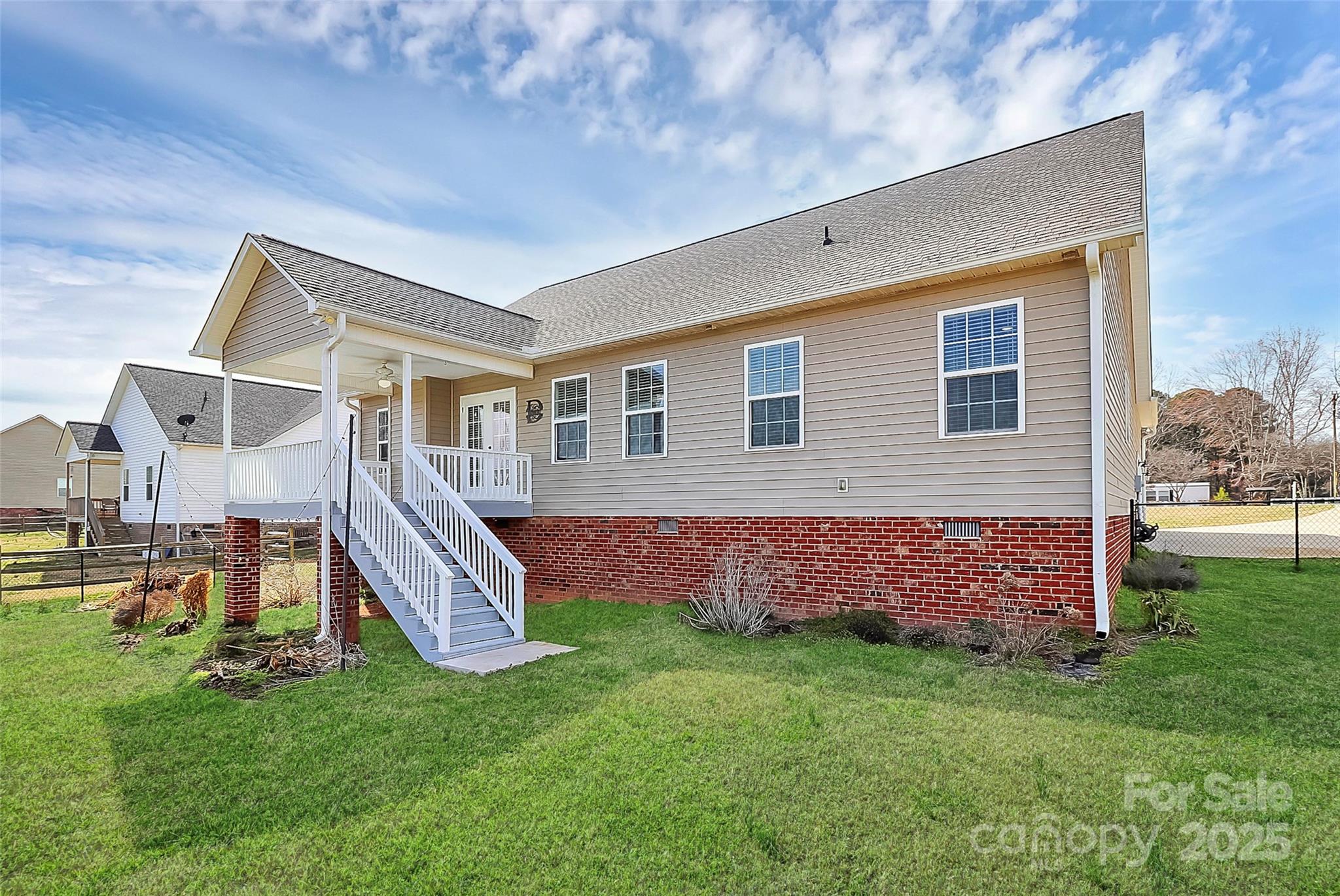 The Glynns at Carolina Crossing - Residential