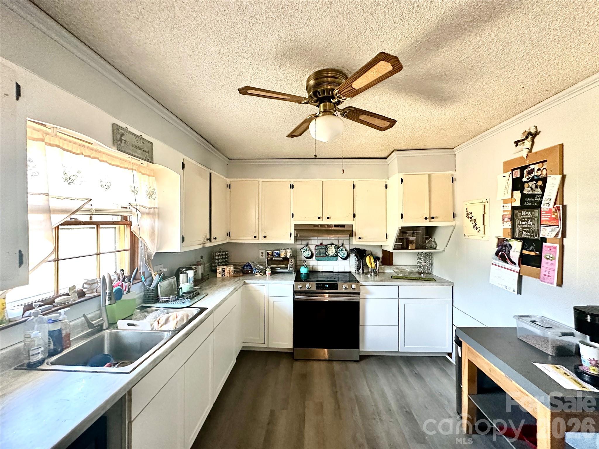 Leewood Acres - Residential