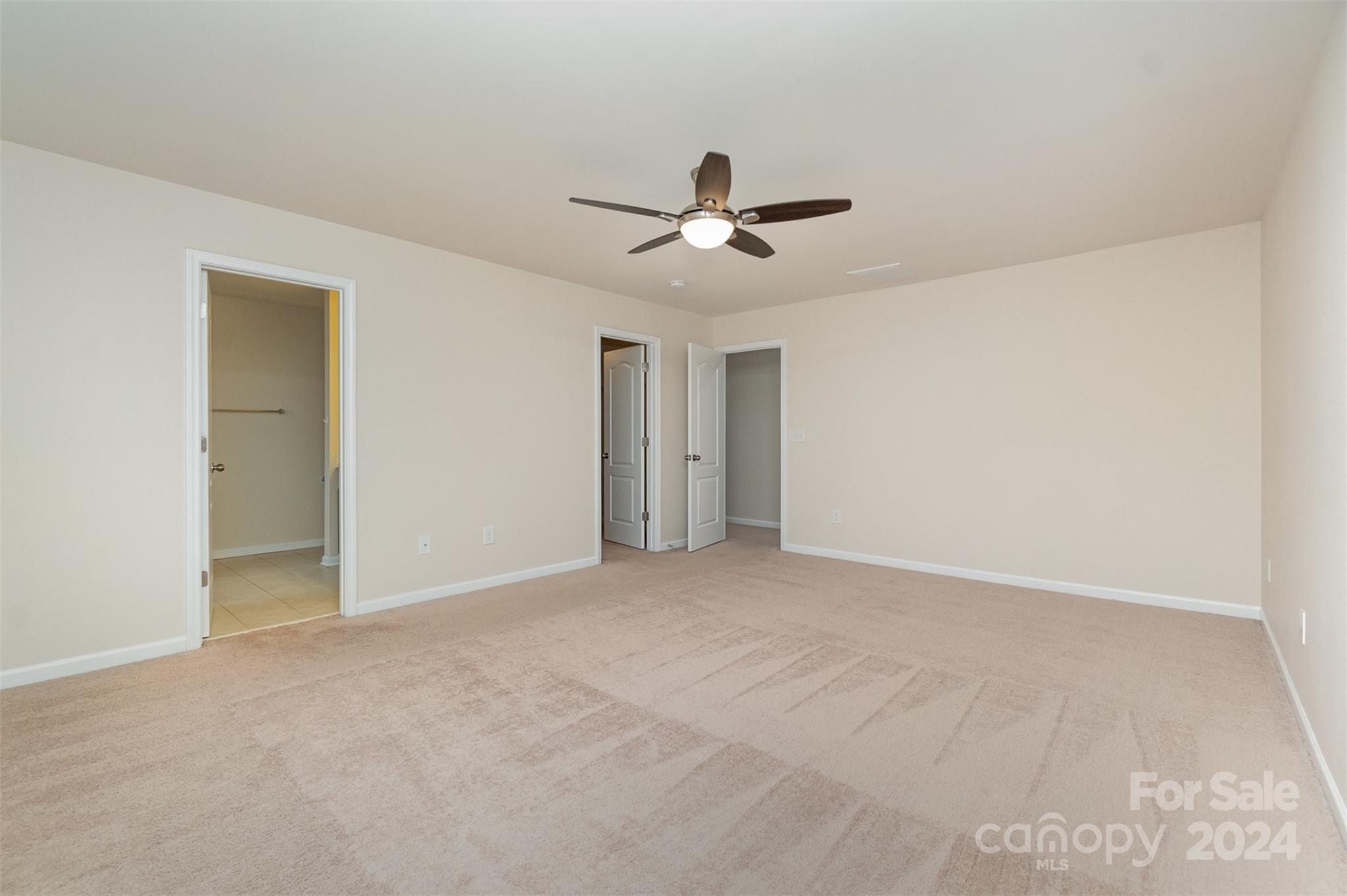 FULLERTON PLACE - Residential