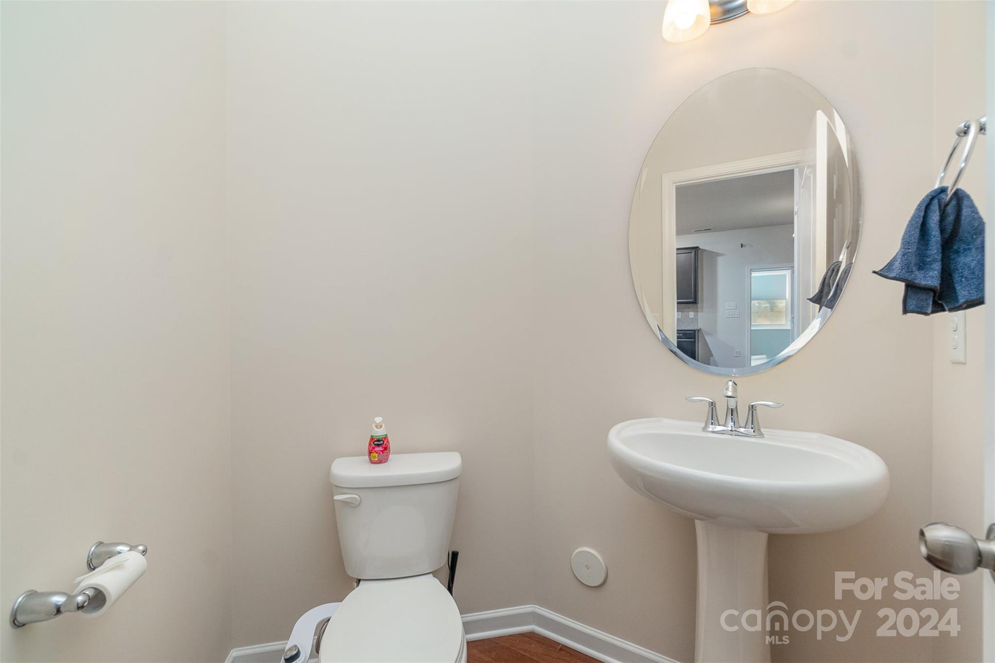 FULLERTON PLACE - Residential