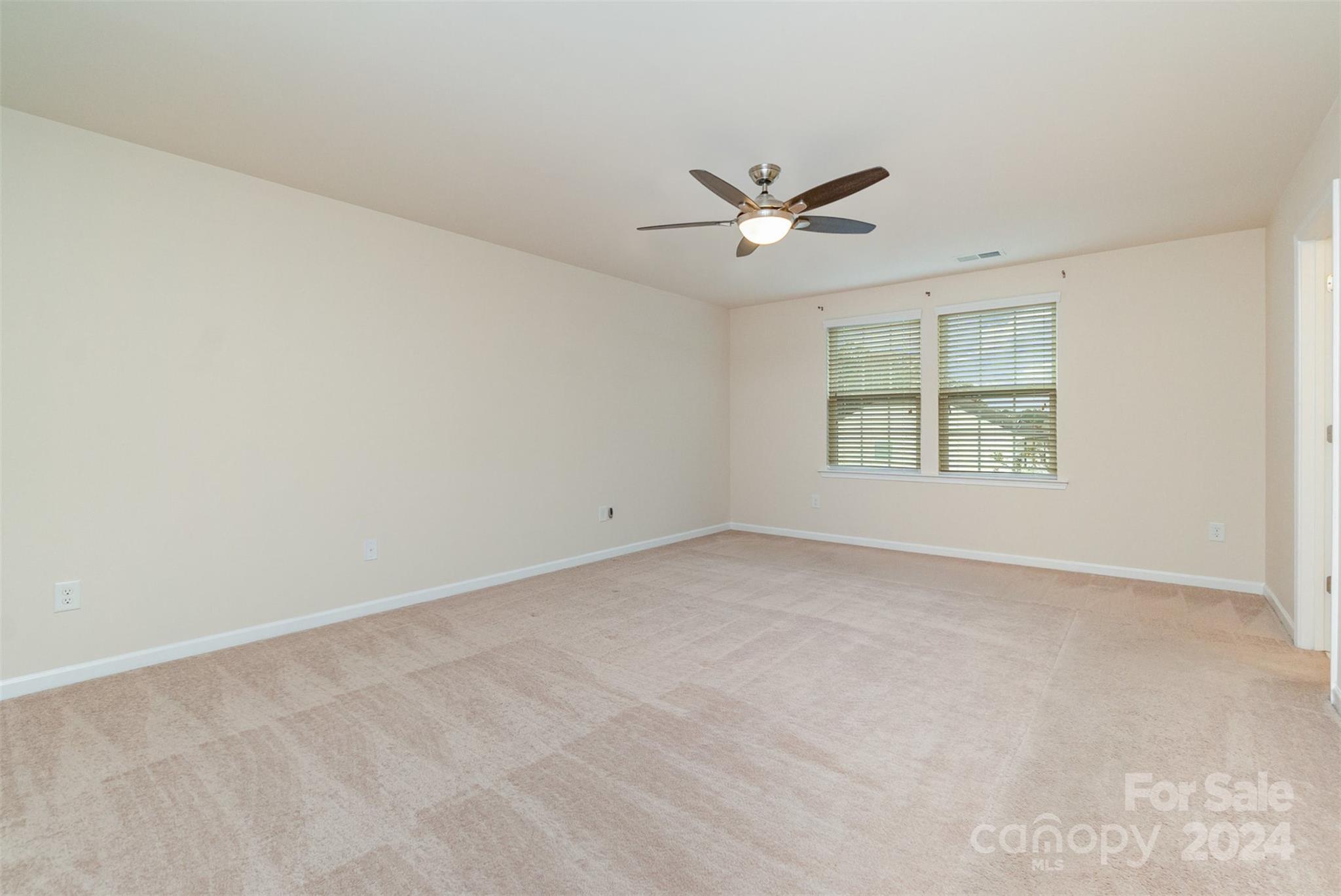 FULLERTON PLACE - Residential