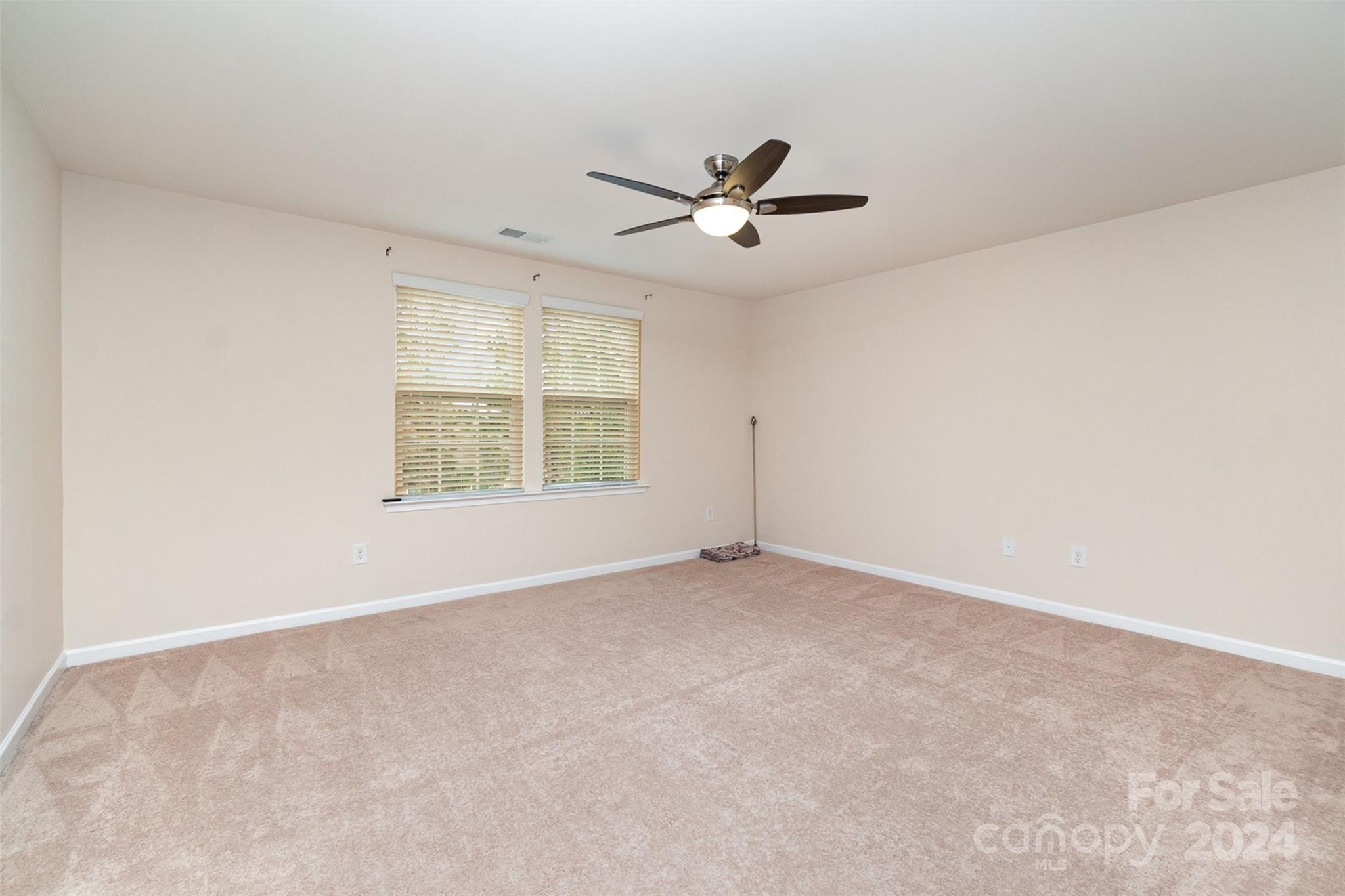 FULLERTON PLACE - Residential