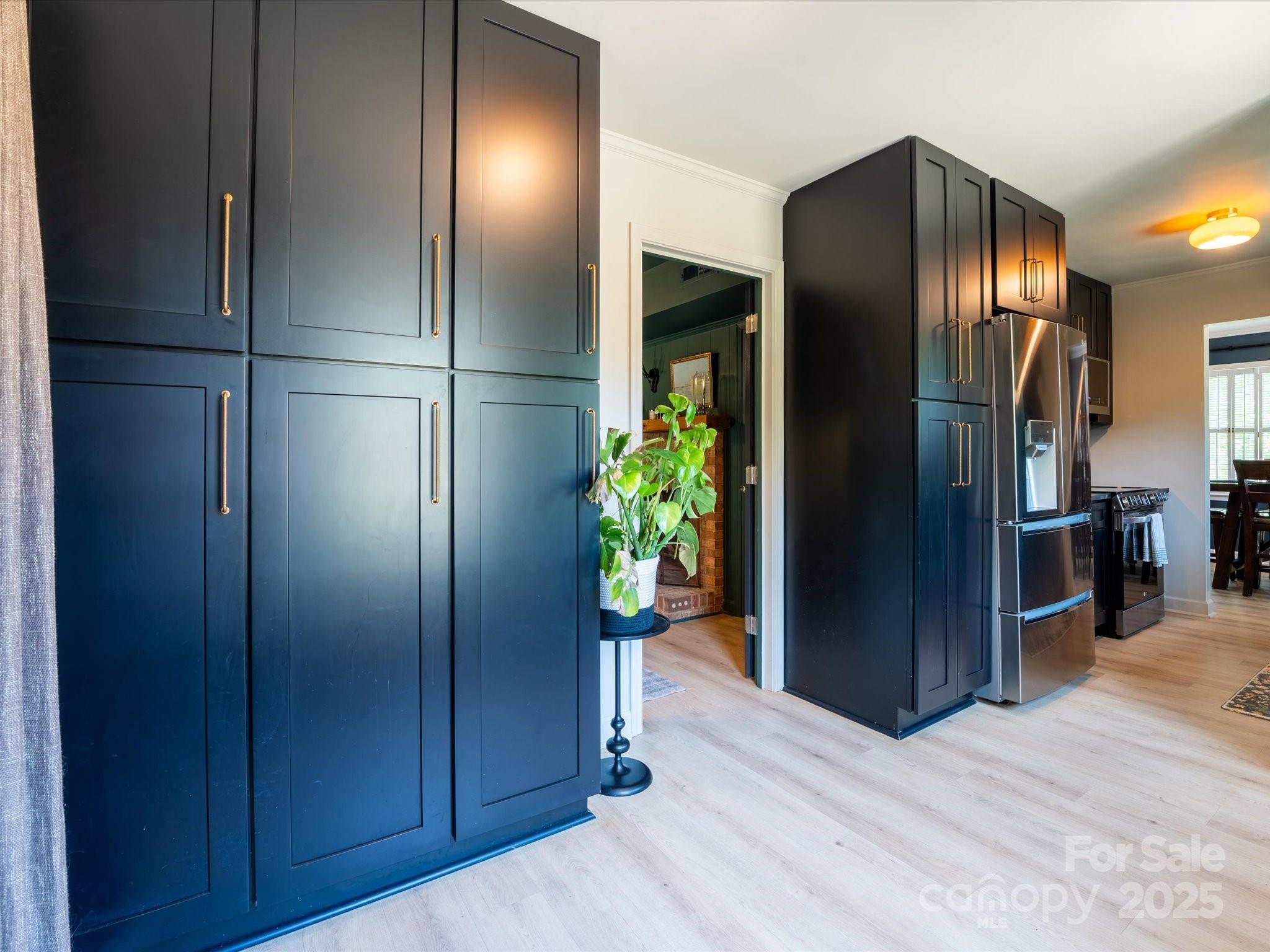 7521 Surreywood Place